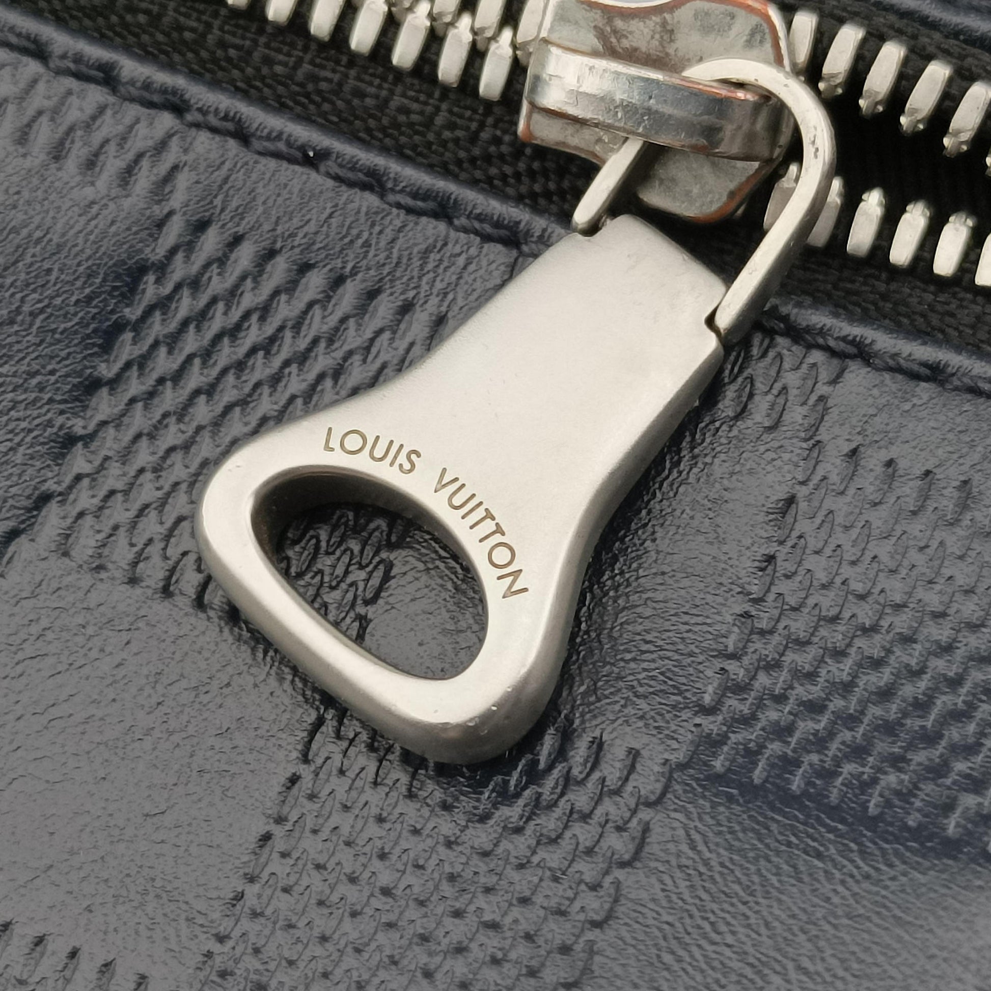 District PM Noir Damier Infini Leather N41033 CA0198ディストリクト PM ノワール ダミエアンフィニレザー N41033 CA0198