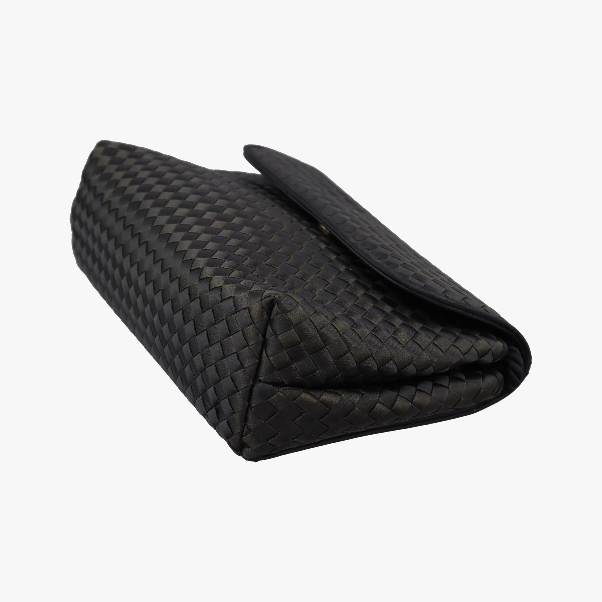 Intrecciato Satin Knot Flap Black Satin 10905009146NE 9L00003430D310 942072イントレチャート サテン ノット フラップ ブラック サテン 10905009146NE 9L00003430D310 942072