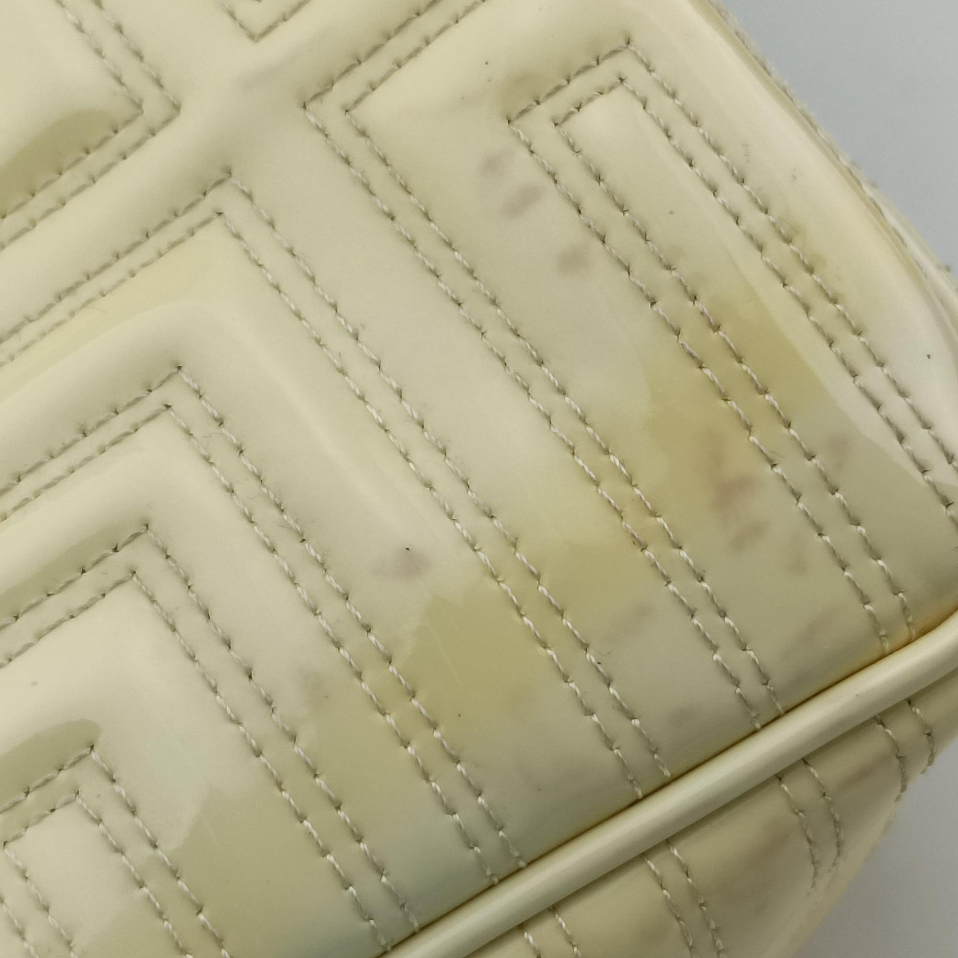 Greek Key Embossed Flap Yellow Patent クチュール グレカ柄 フラップ イエロー パテント 