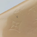 Secondhand Louis Vuitton Reade PM Beige Vernis M91144 handbag | stylenewstar