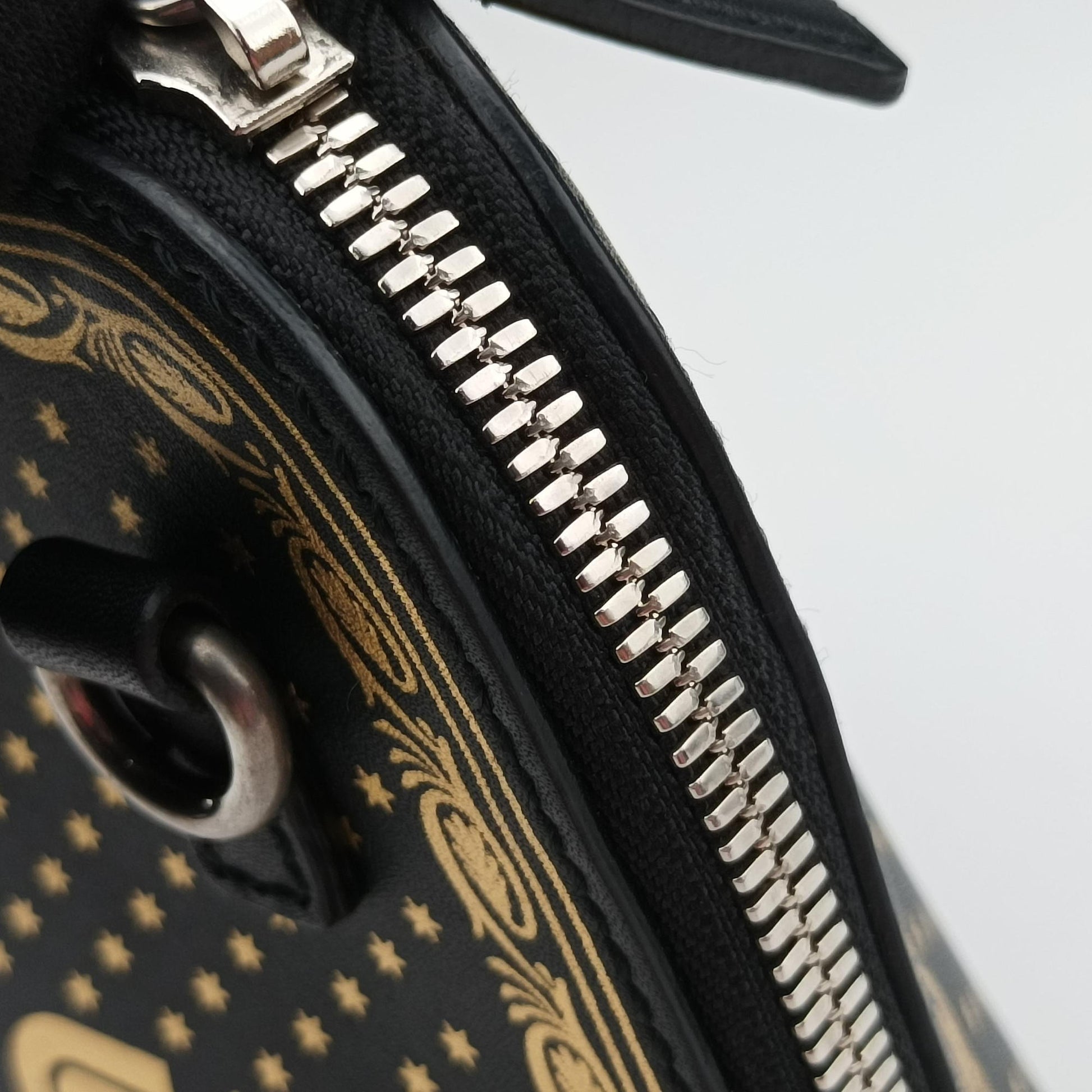 SEGA collaboration GUCCY print Black Leather 511189 G023947496セガ コラボ GUCCYプリント ブラック レザー 511189 G023947496