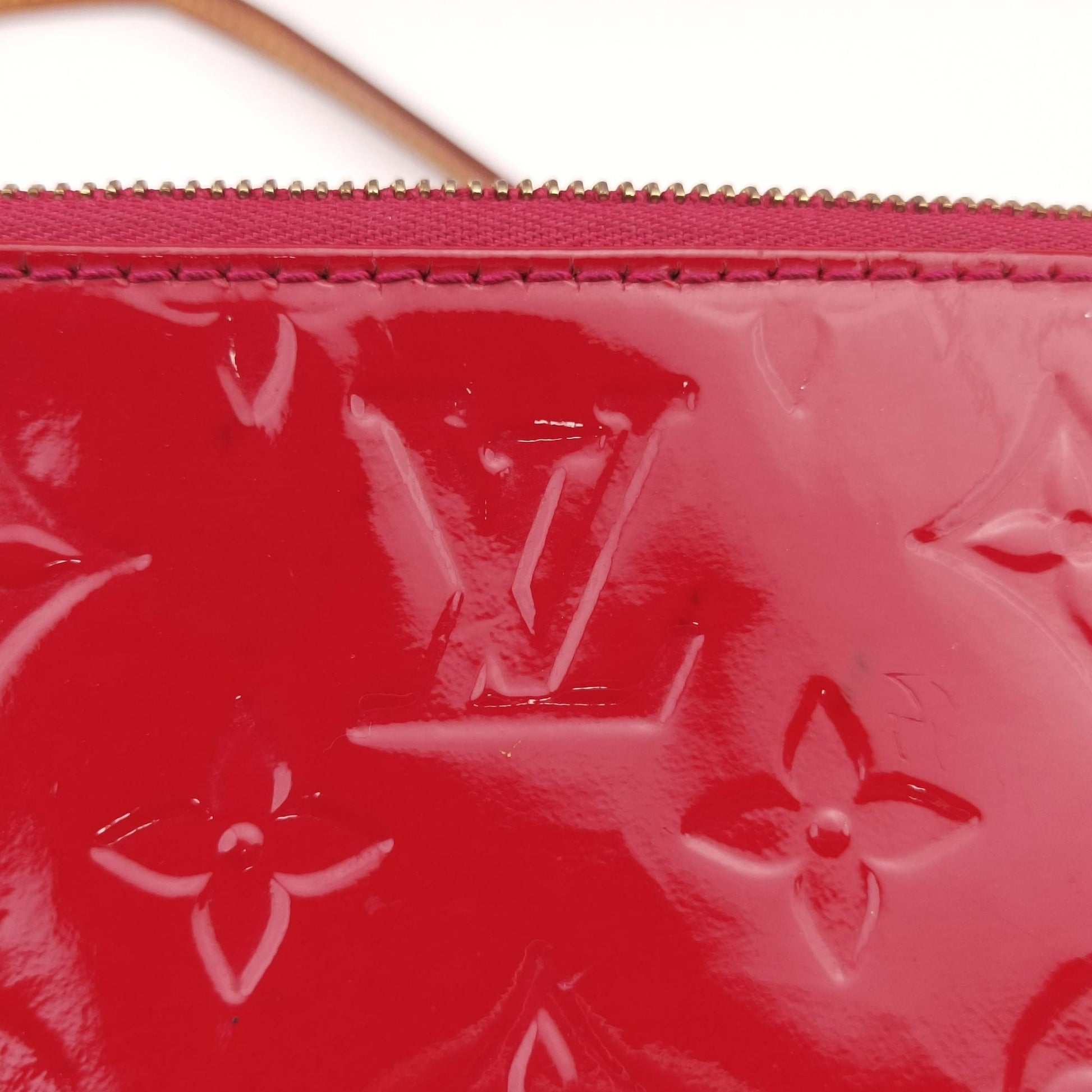 Pre-owned Louis Vuitton Schet Accessoir Red Monogram Vernis M91574 handbag | stylenewstar