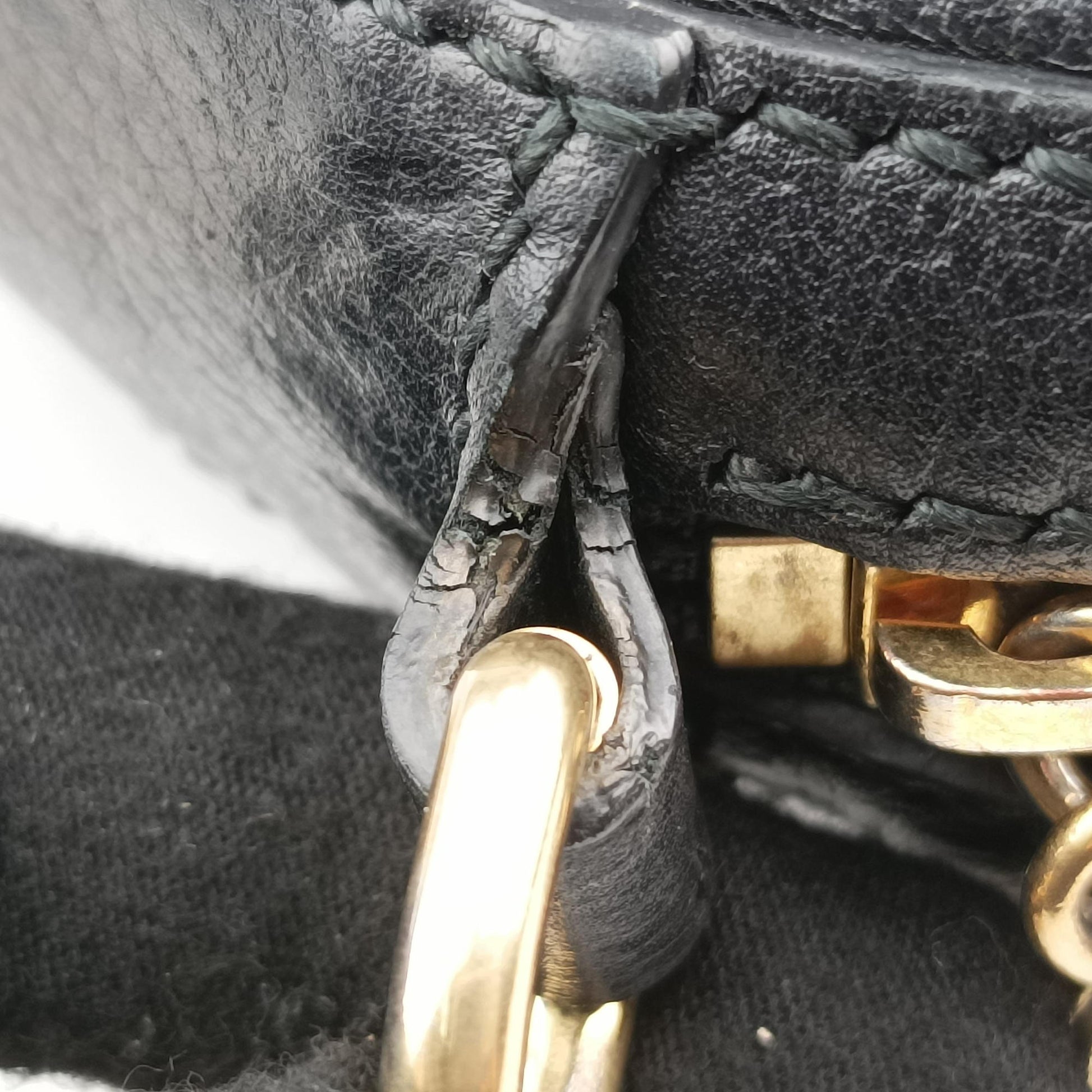 Ophidia Black Leather 550618 F029150948オフィディア ブラック レザー 550618 F029150948