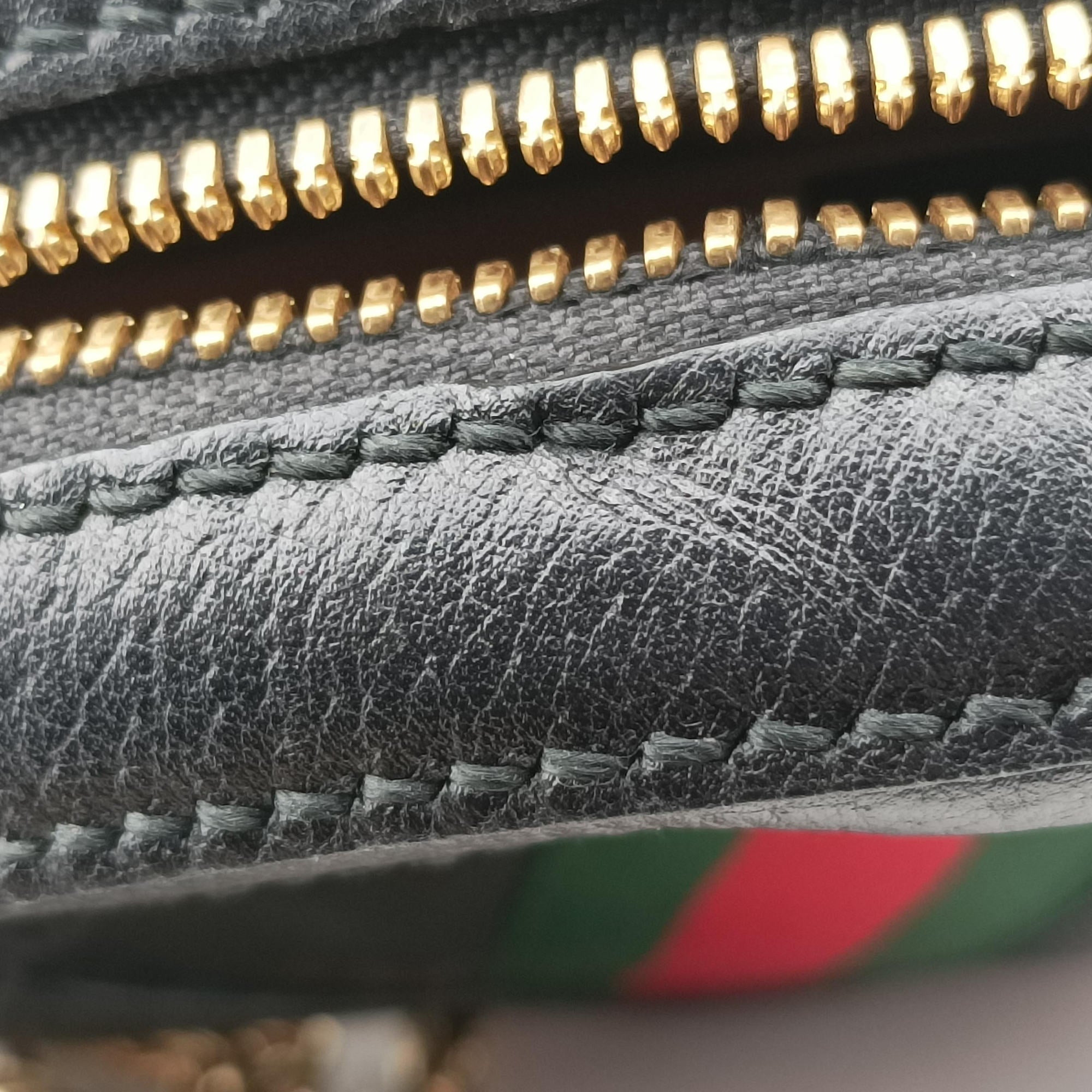Ophidia Black Leather 550618 F029150948オフィディア ブラック レザー 550618 F029150948