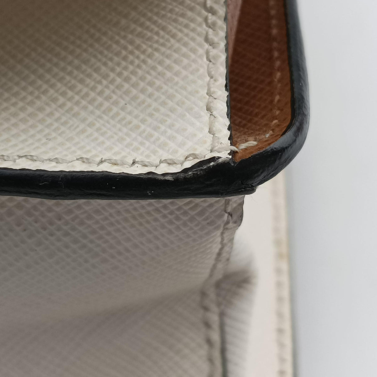 Bicolor Box Brown×White Saffiano Leather 117バイカラーボックス ブラウン×ホワイト サフィアーノレザー 117