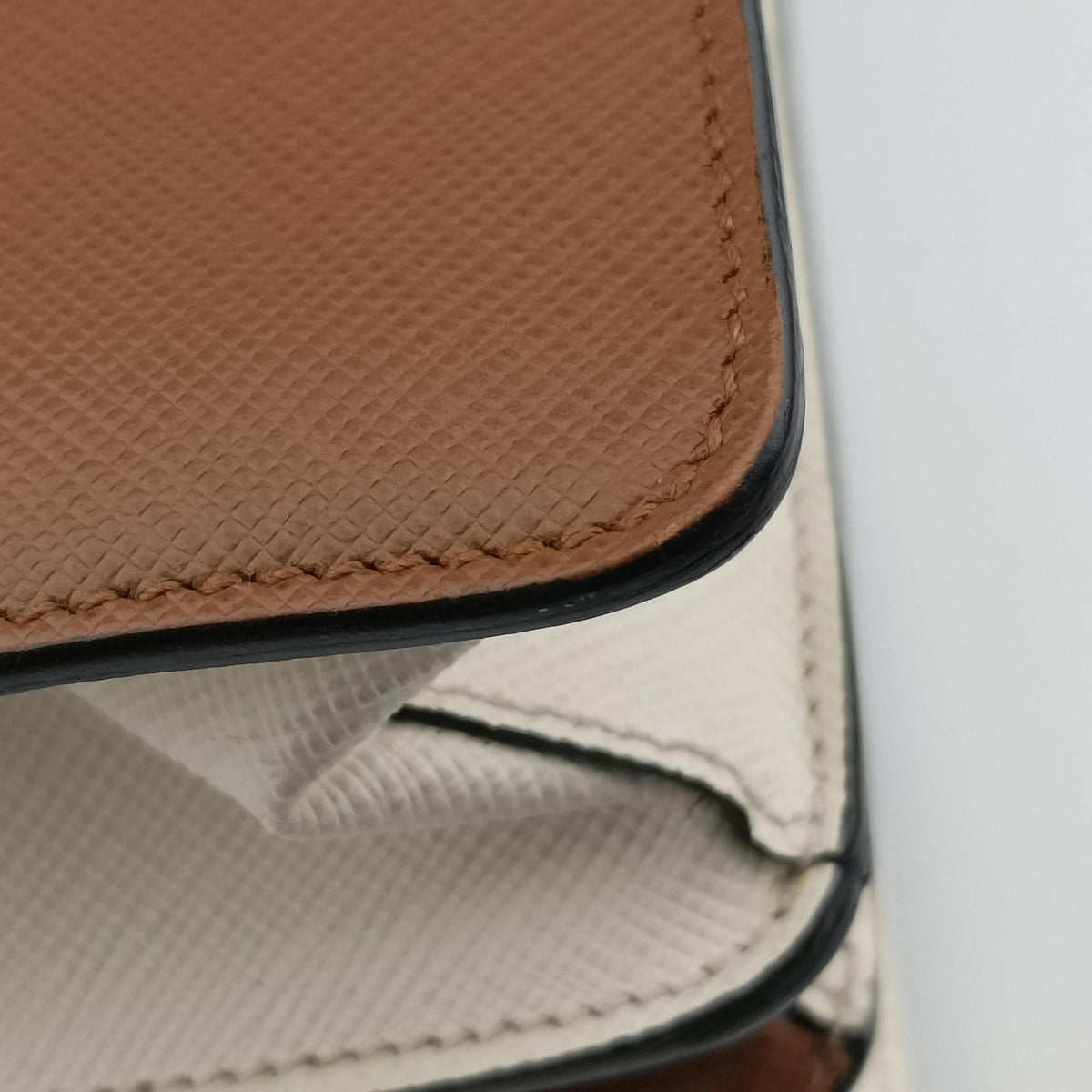 Bicolor Box Brown×White Saffiano Leather 117バイカラーボックス ブラウン×ホワイト サフィアーノレザー 117