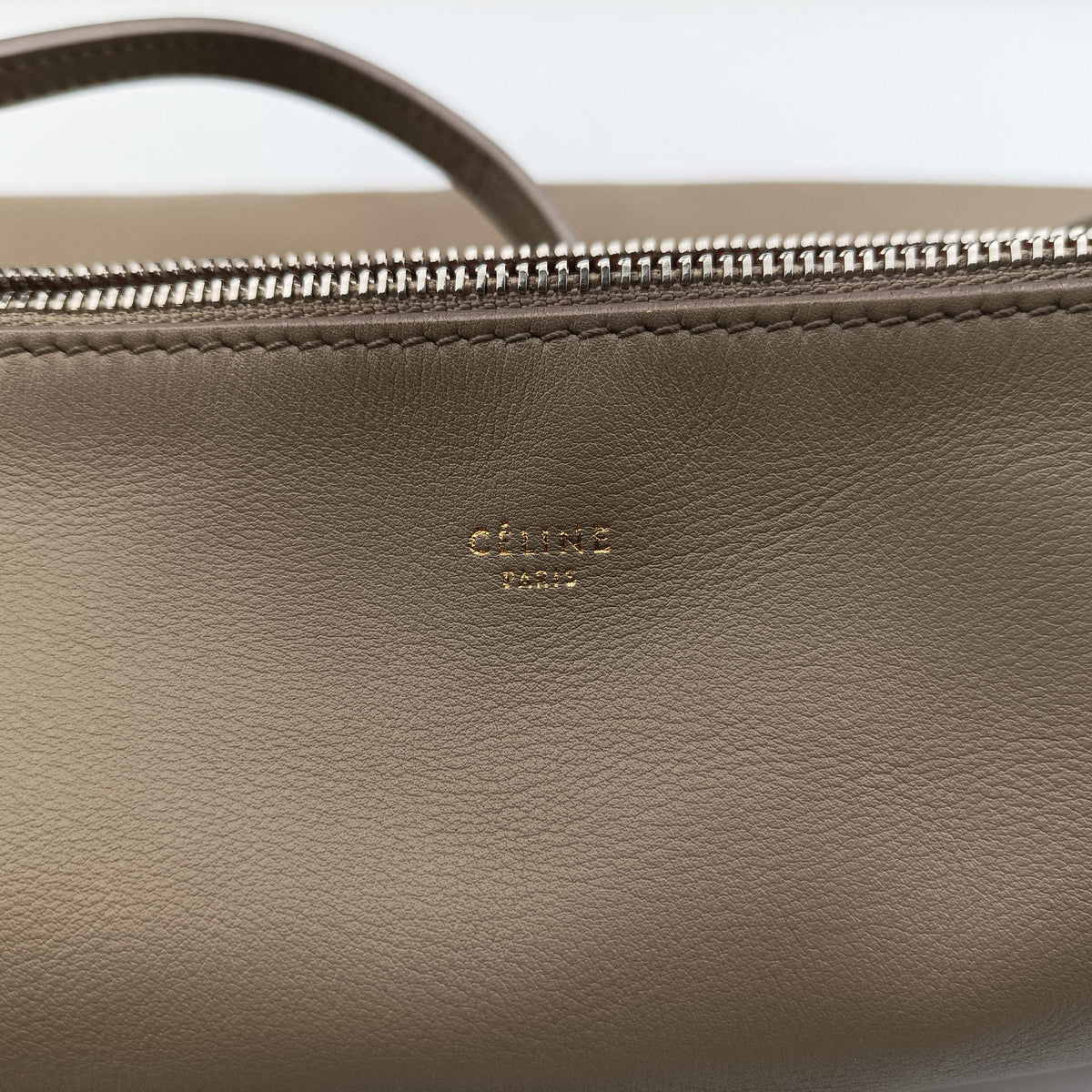 Pre-owned Celine Fortune cookie khaki Leather  shoulderbag | stylenewstar