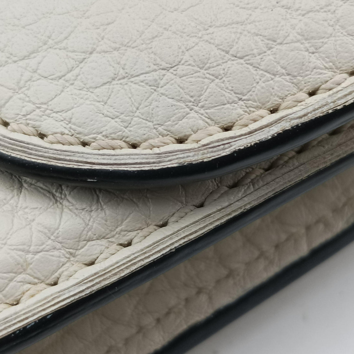 Rockstud Glam Lock White Leather Lot number unknownロックスタッズグラムロック ホワイト レザー 製番不明