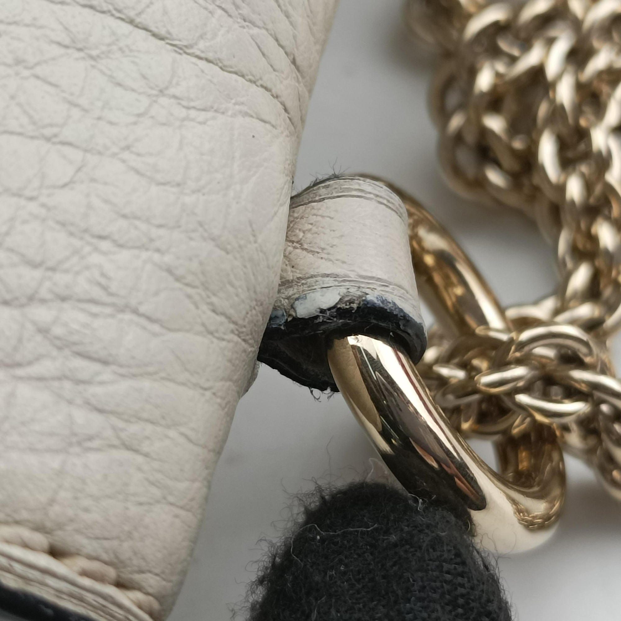 Rockstud Glam Lock White Leather Lot number unknownロックスタッズグラムロック ホワイト レザー 製番不明