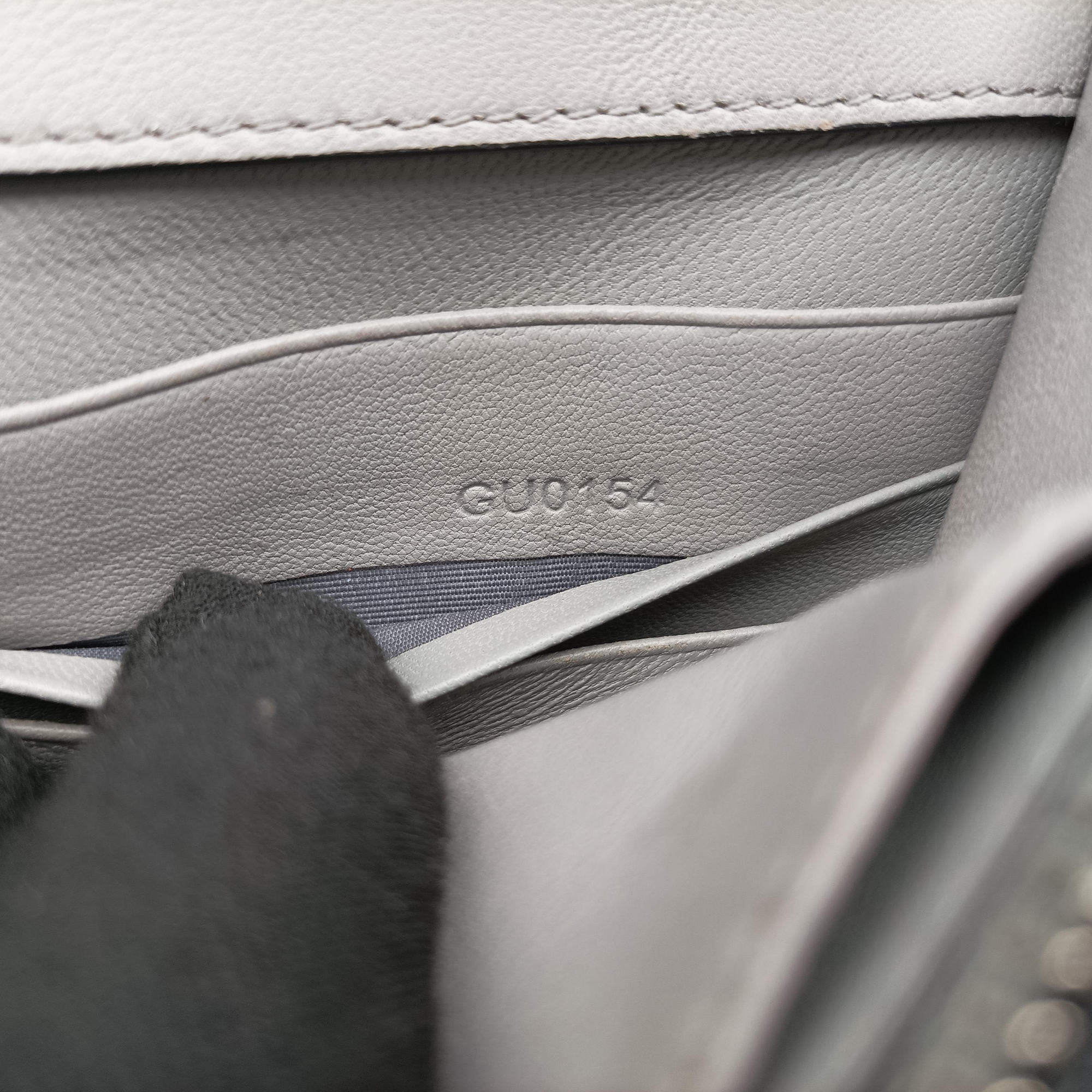 Logo Chain Grey Leather GU0154ロゴチェーン グレー レザー GU0154