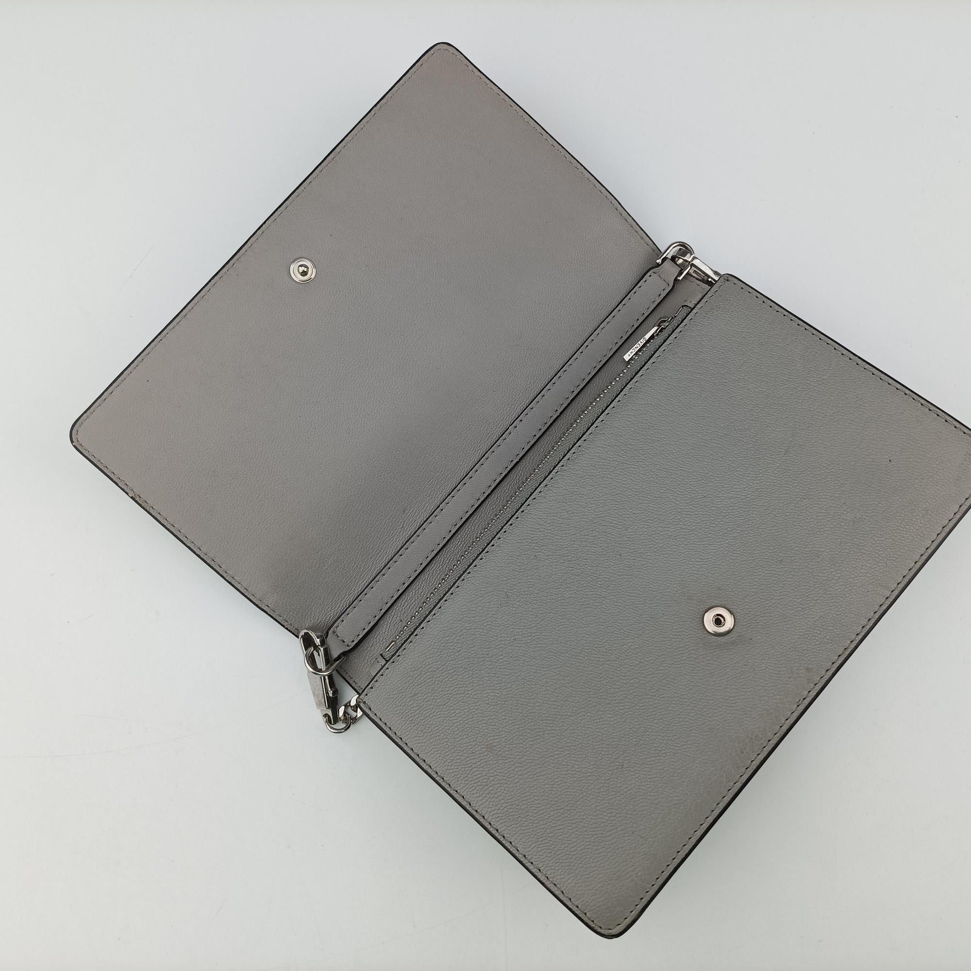 Logo Chain Grey Leather GU0154ロゴチェーン グレー レザー GU0154