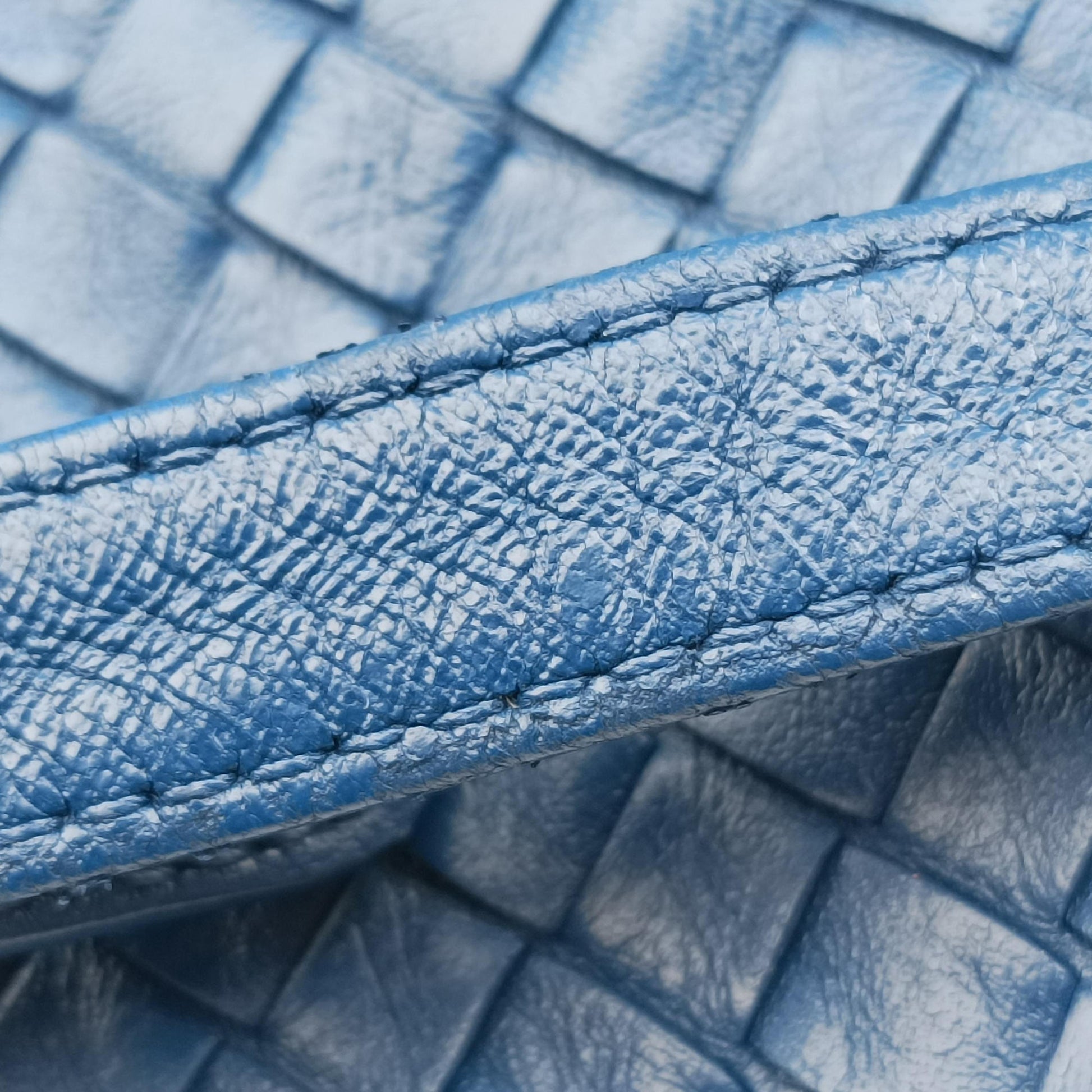 Garuda Intrecciato Blue lambskin 179320 B02918652Vガルダ イントレチャート ブルー ラムスキン 179320 B02918652V