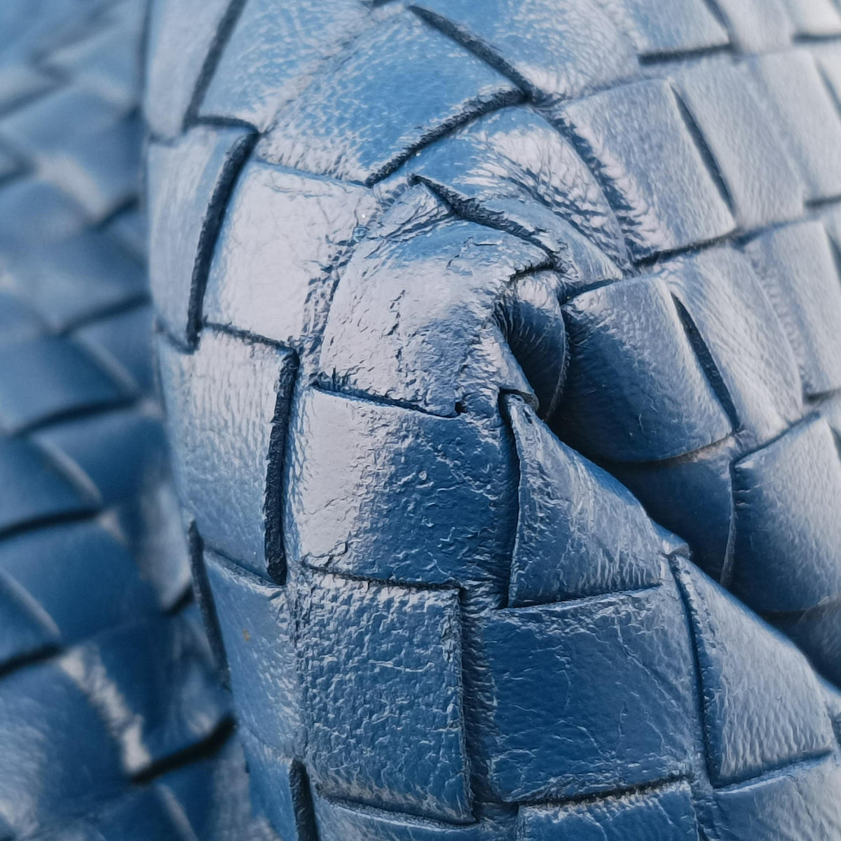 Garuda Intrecciato Blue lambskin 179320 B02918652Vガルダ イントレチャート ブルー ラムスキン 179320 B02918652V