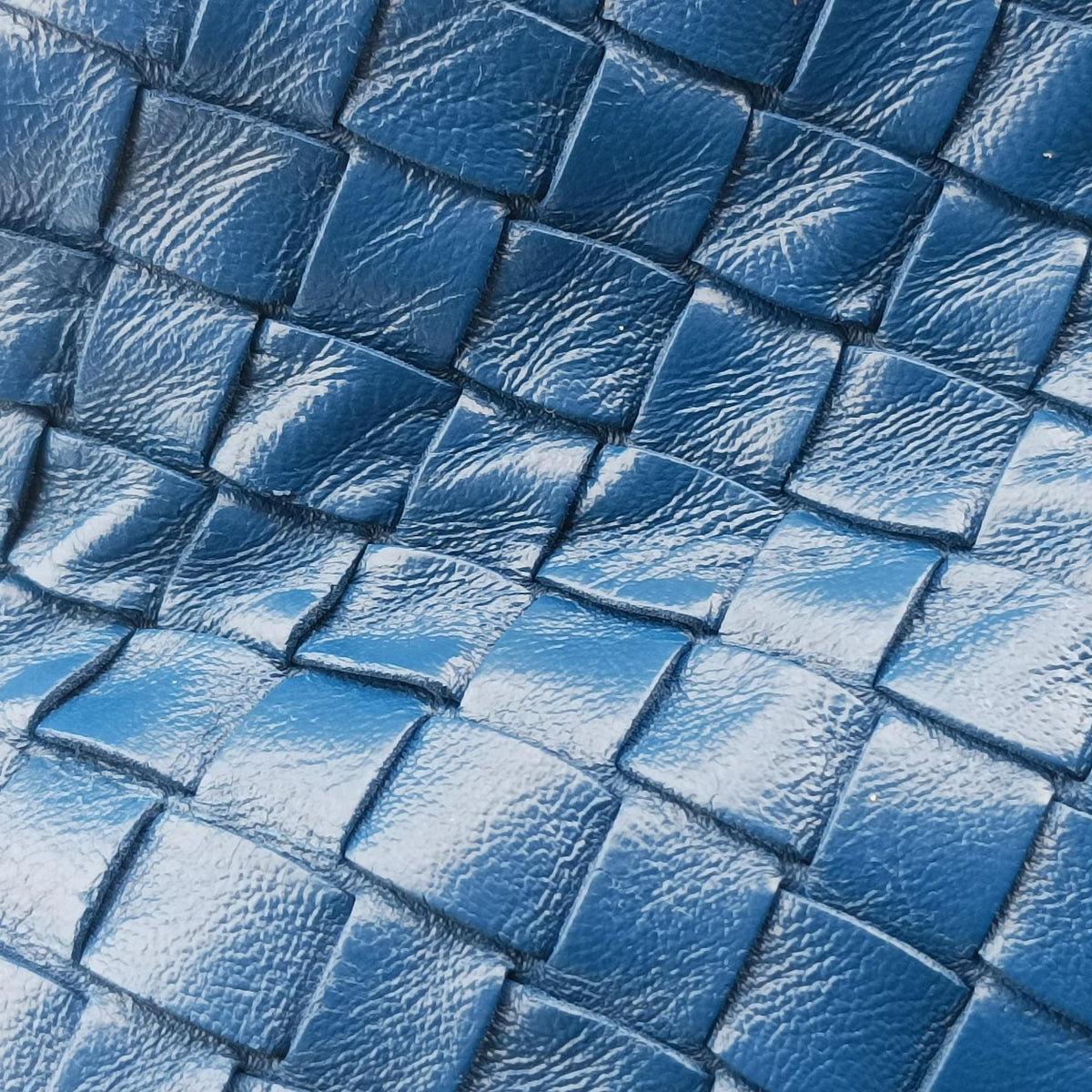 Garuda Intrecciato Blue lambskin 179320 B02918652Vガルダ イントレチャート ブルー ラムスキン 179320 B02918652V