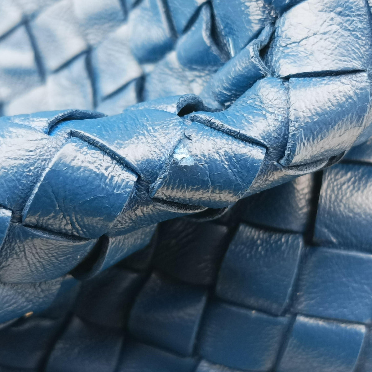 Garuda Intrecciato Blue lambskin 179320 B02918652Vガルダ イントレチャート ブルー ラムスキン 179320 B02918652V