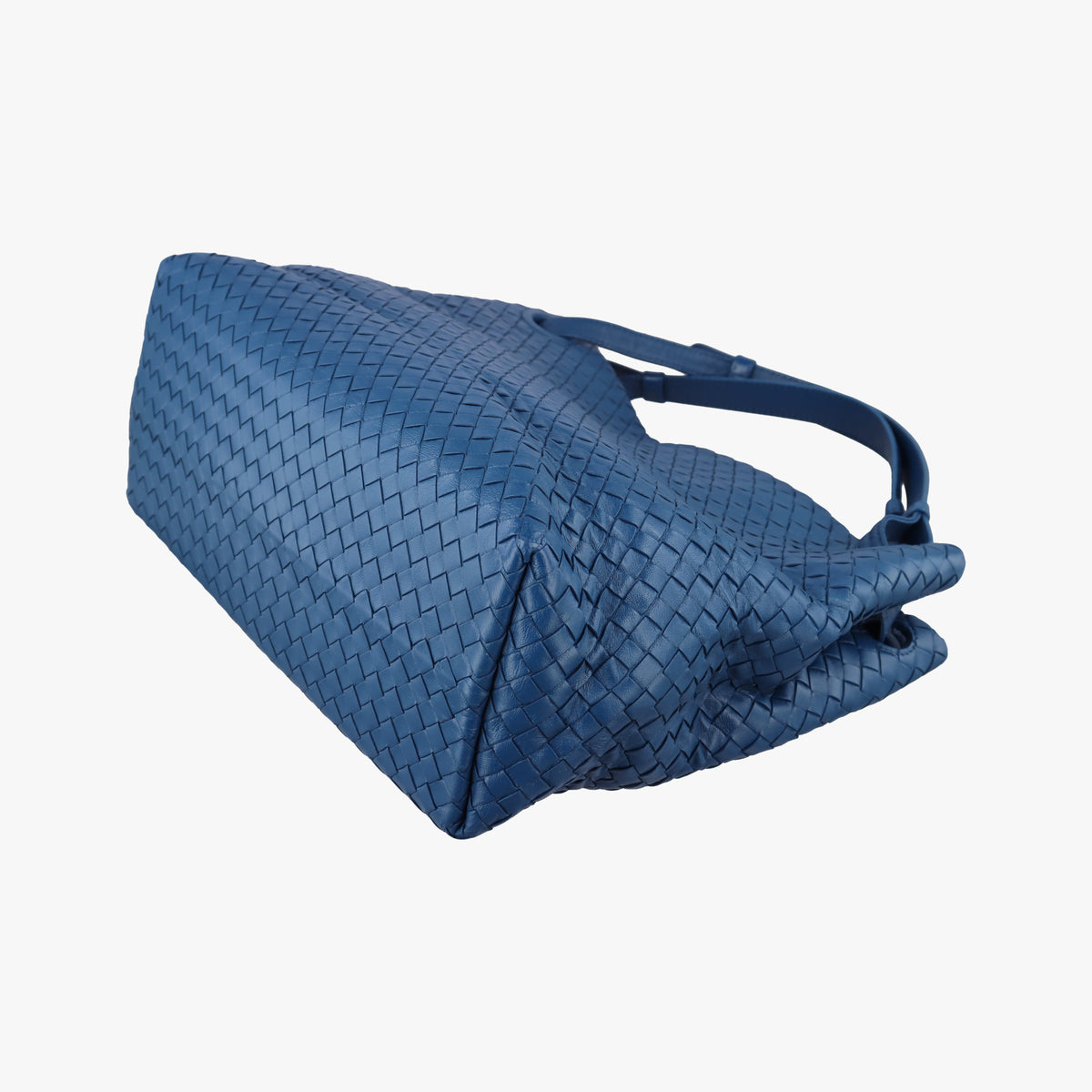 Garuda Intrecciato Blue lambskin 179320 B02918652Vガルダ イントレチャート ブルー ラムスキン 179320 B02918652V