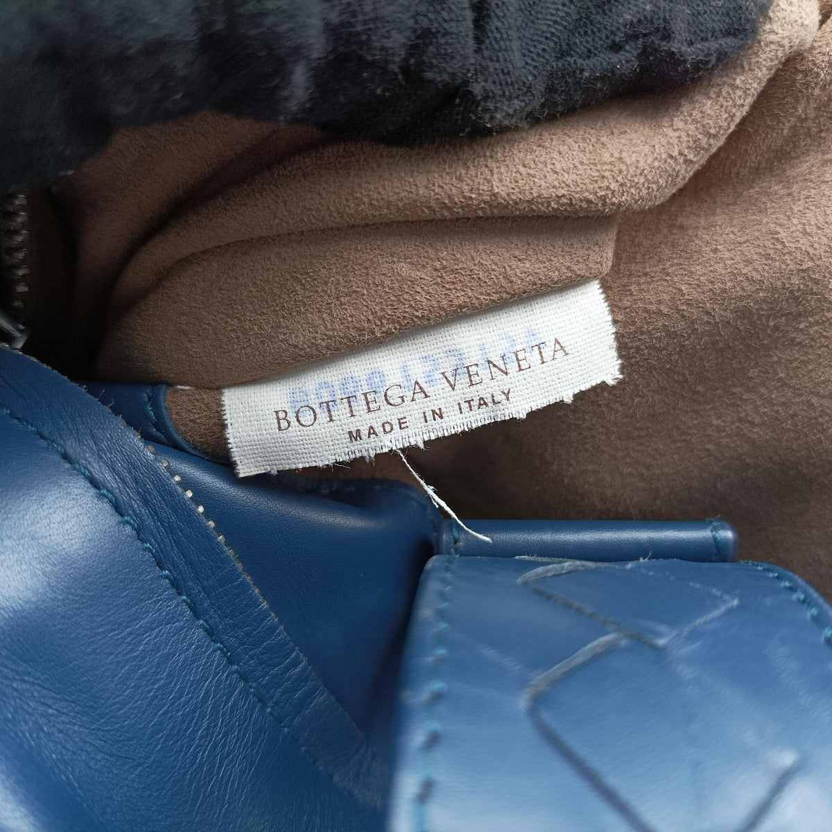 Roma Intrecciato Navy lambskin B06615315Vローマ イントレチャート ネイビー ラムスキン B06615315V