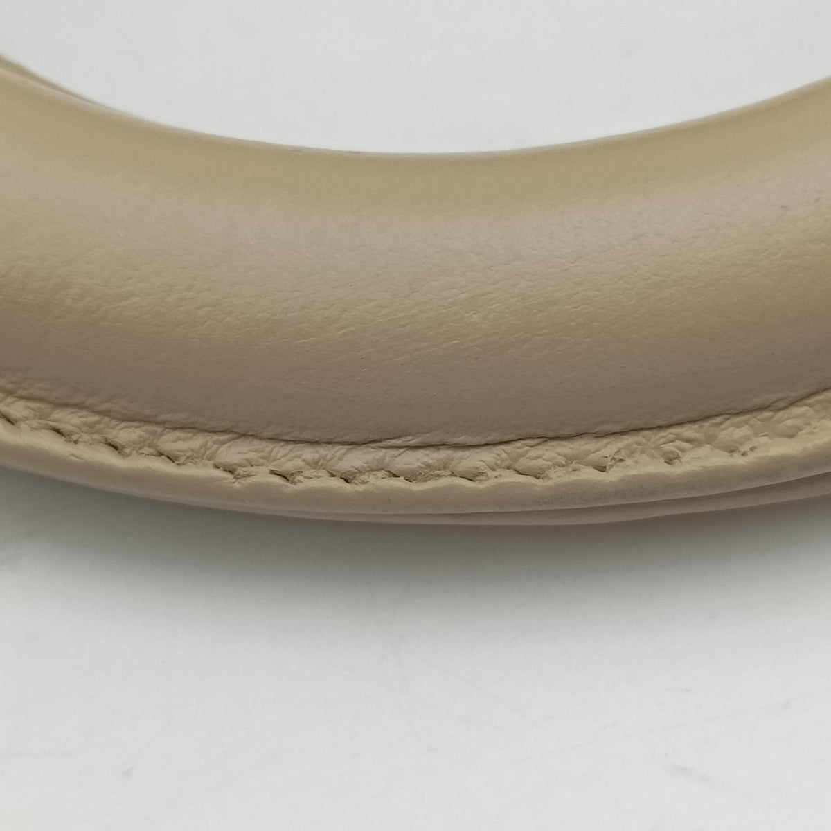 Lady Dior Avenue Tote Beige lambskin 96-MA-1027レディ ディオール アベニュー トート ベージュ ラムスキン 96-MA-1027