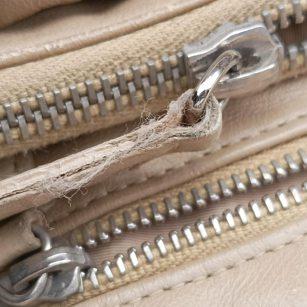 Lady Dior Avenue Tote Beige lambskin 96-MA-1027レディ ディオール アベニュー トート ベージュ ラムスキン 96-MA-1027