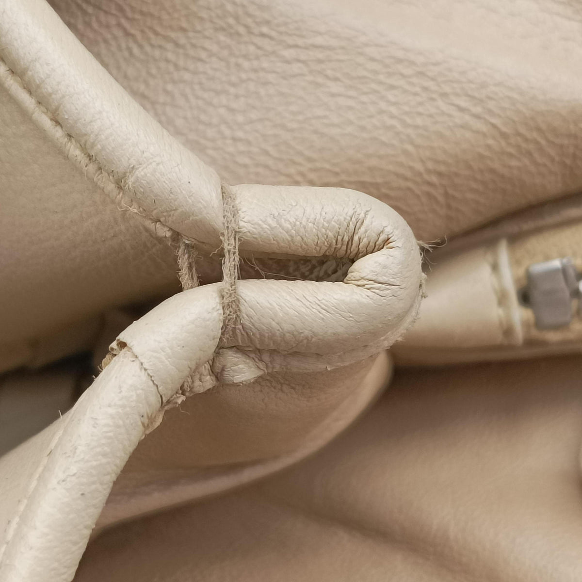 Lady Dior Avenue Tote Beige lambskin 96-MA-1027レディ ディオール アベニュー トート ベージュ ラムスキン 96-MA-1027