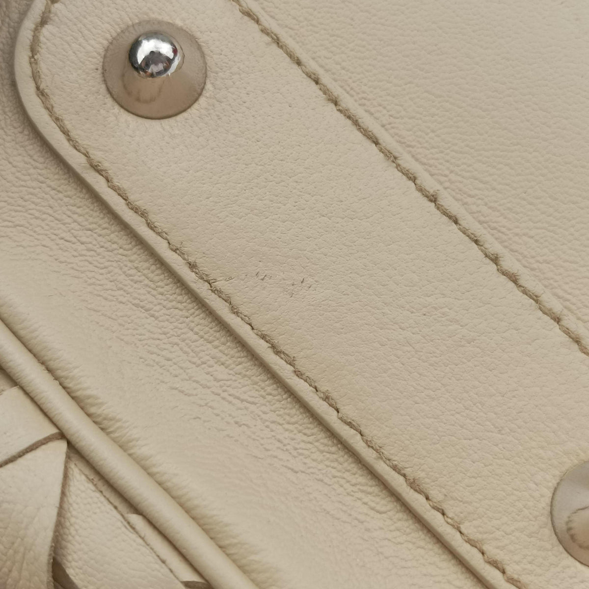 Lady Dior Avenue Tote Beige lambskin 96-MA-1027レディ ディオール アベニュー トート ベージュ ラムスキン 96-MA-1027