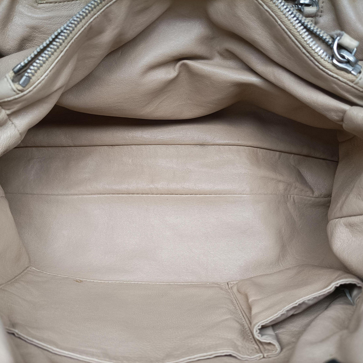 Lady Dior Avenue Tote Beige lambskin 96-MA-1027レディ ディオール アベニュー トート ベージュ ラムスキン 96-MA-1027