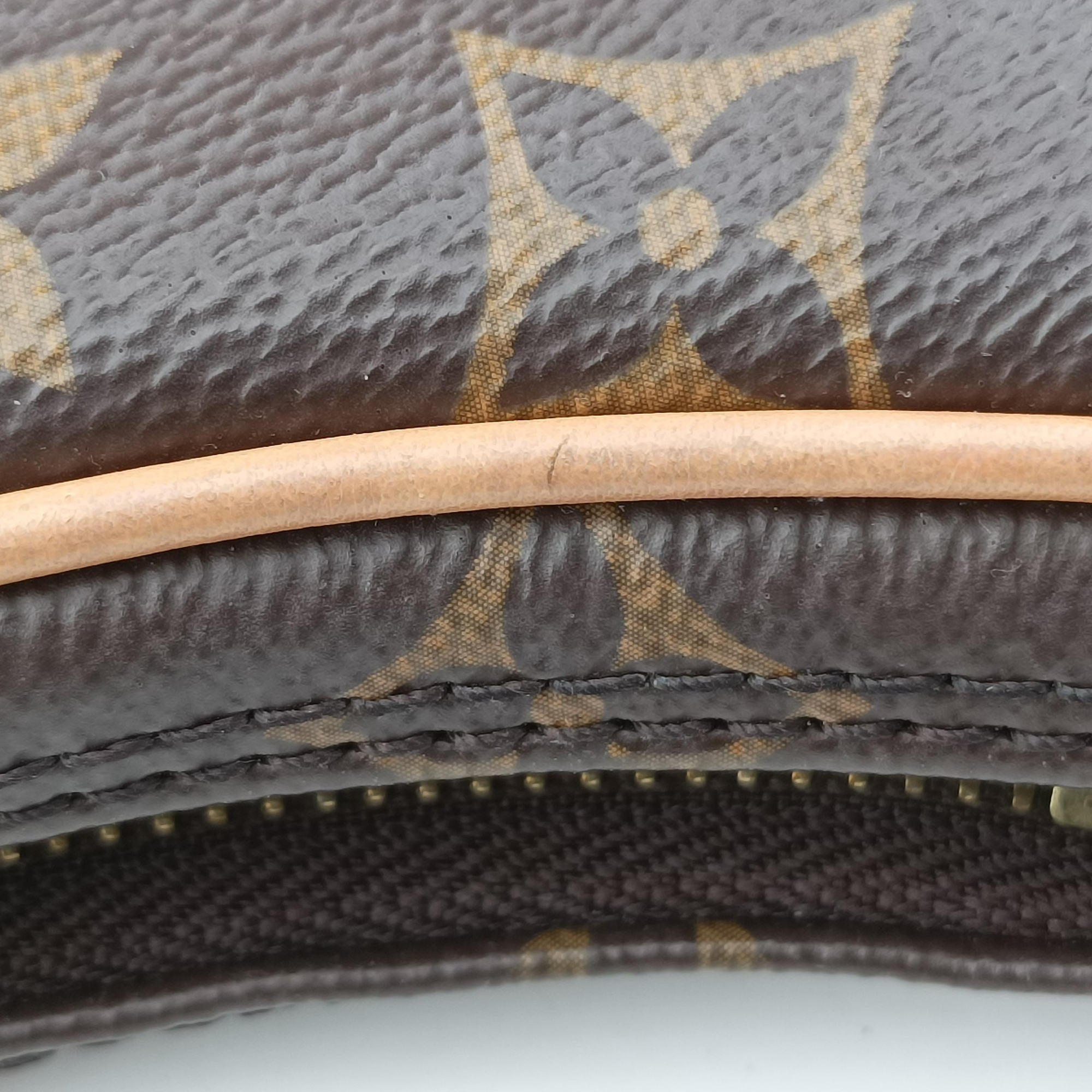 Pre-owned Louis Vuitton LOOP Brown×Beige Monogram Canvas M81098 shoulderbag | stylenewstar