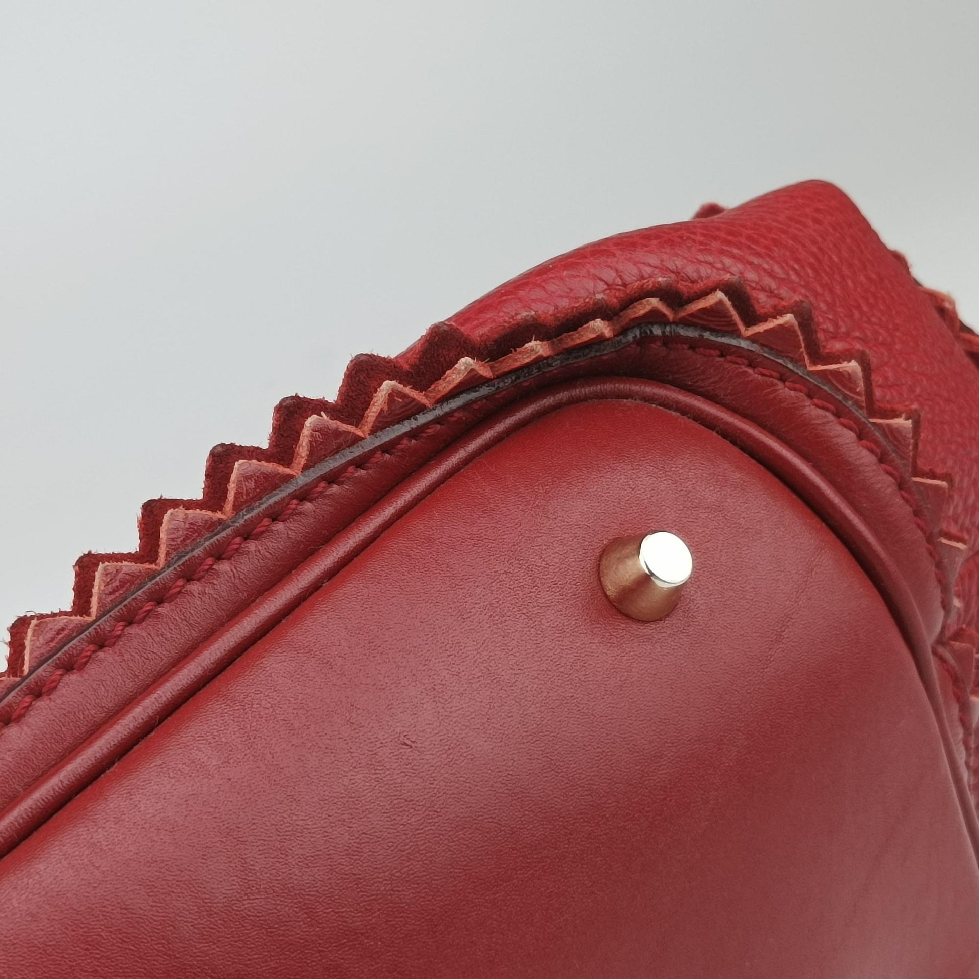 Pre-owned Burberry Prorsum Shrimpton Tassel Red Grained Calfskin × Suede  handbag | stylenewstar