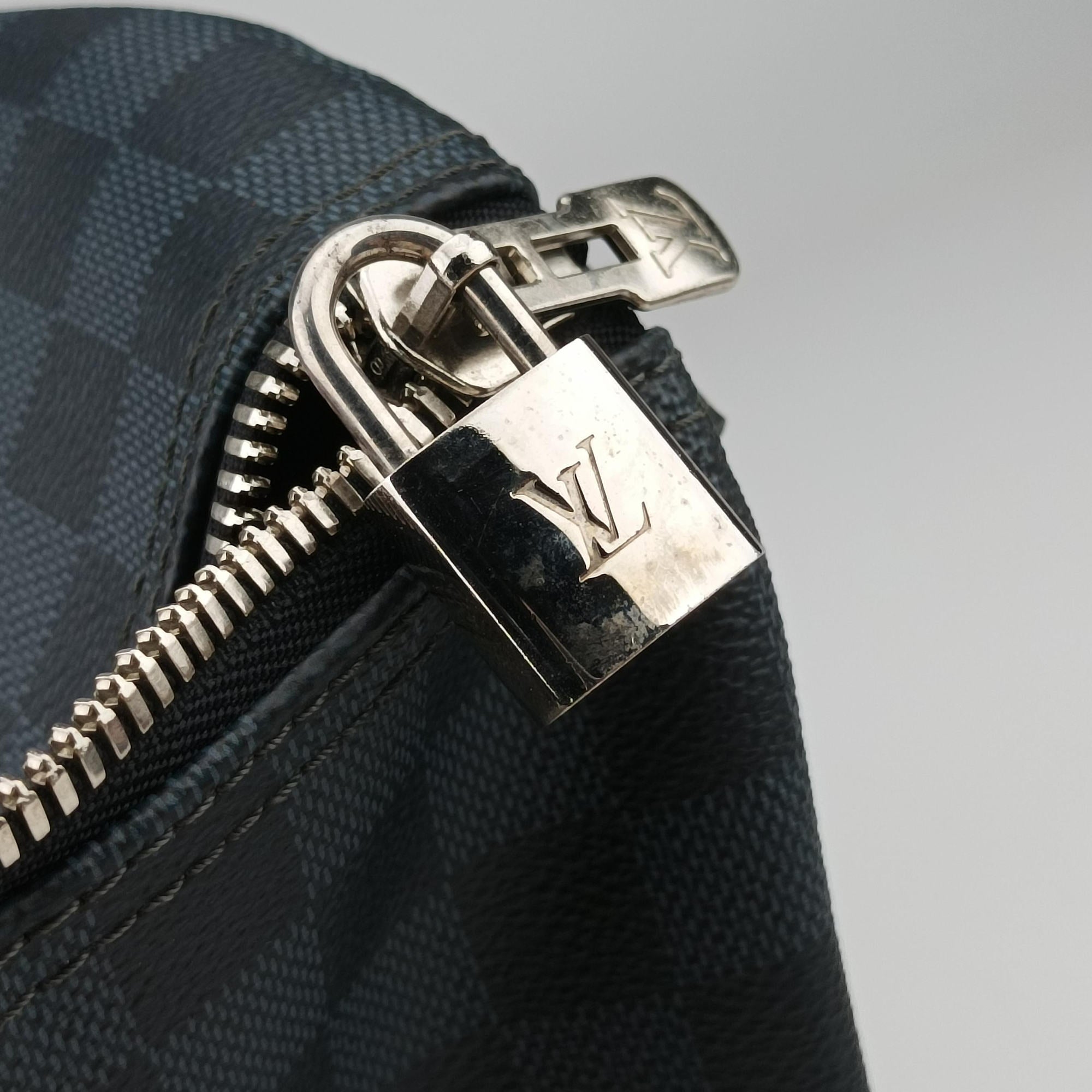 Keepall Bandouliere 45 Noir Damier Graphite N40166 DR1179 IC Chipキーポルバンドリエール45 ノワール ダミエグラフィット N40166 DR1179 ICチップ