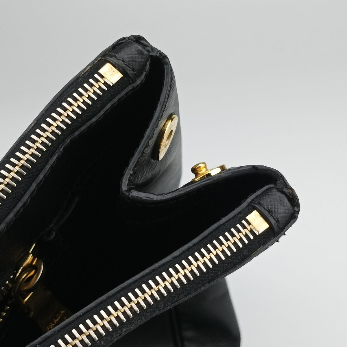 Galleria Black SAFFIANO　Leather BN1802 117ガレリア ブラック サフィアーノレザー BN1802 117