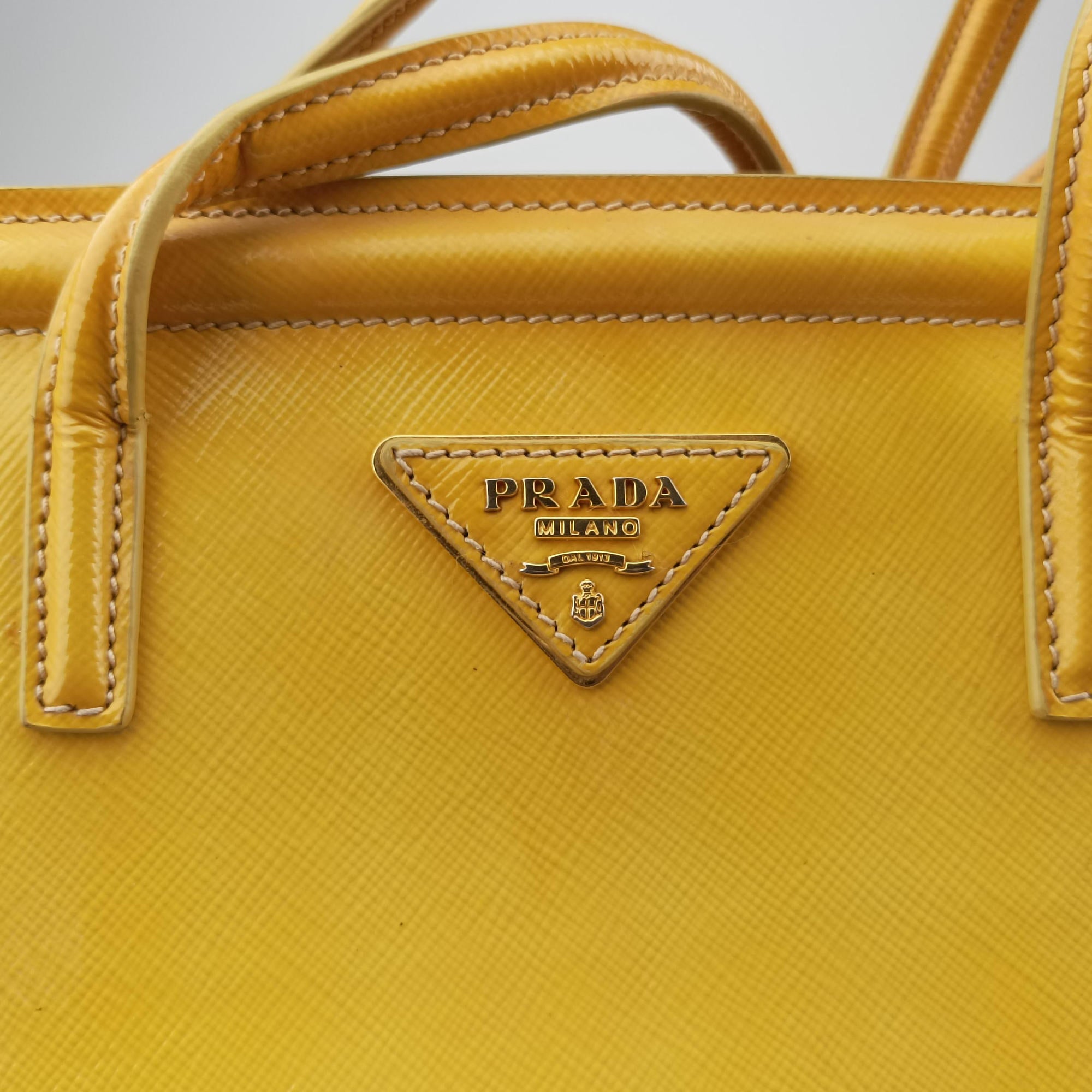 Parabole Tote Yellow SAFFIANO Leather BN2411 7 Bパラボラトート イエロー サフィアーノレザー BN2411 7 B