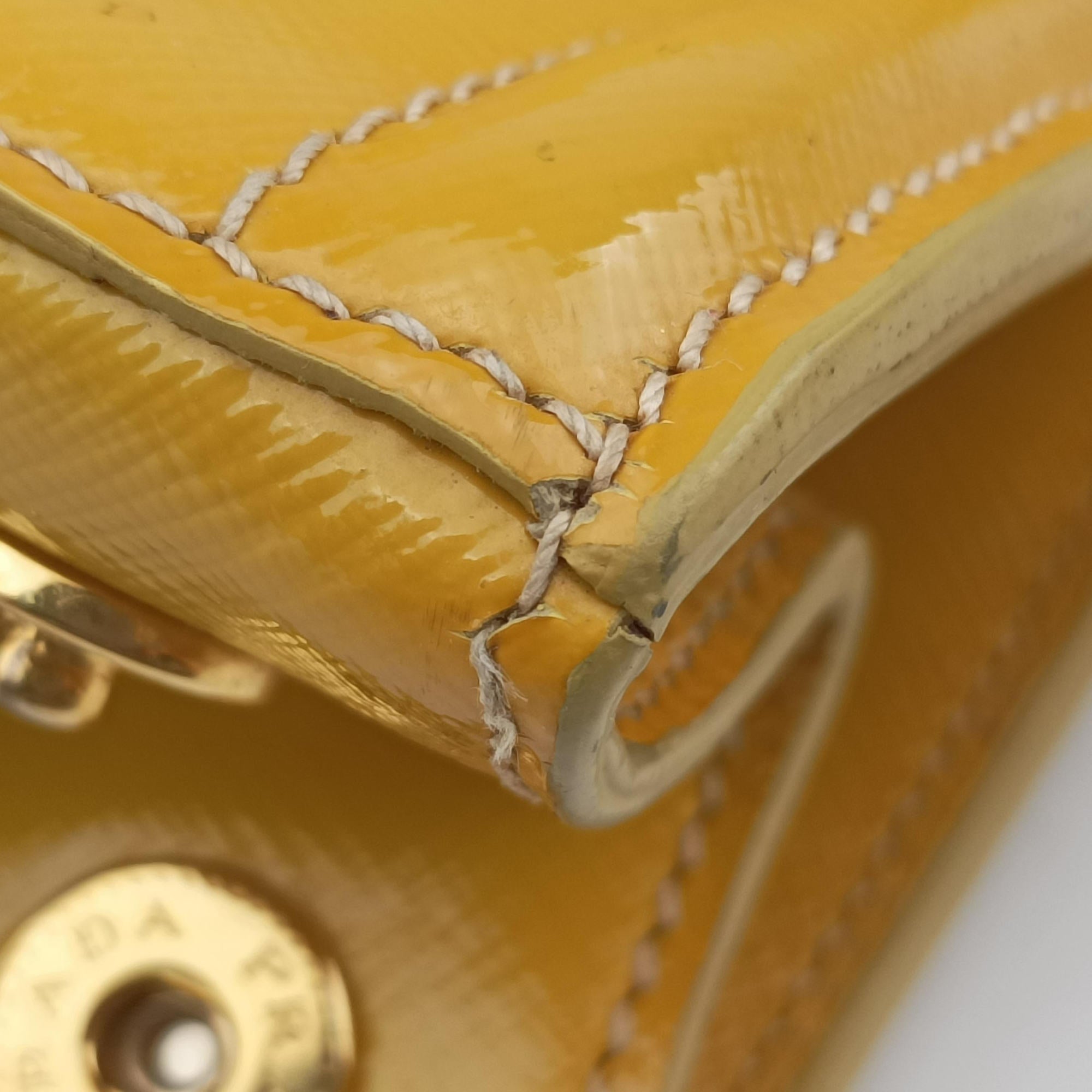 Parabole Tote Yellow SAFFIANO Leather BN2411 7 Bパラボラトート イエロー サフィアーノレザー BN2411 7 B