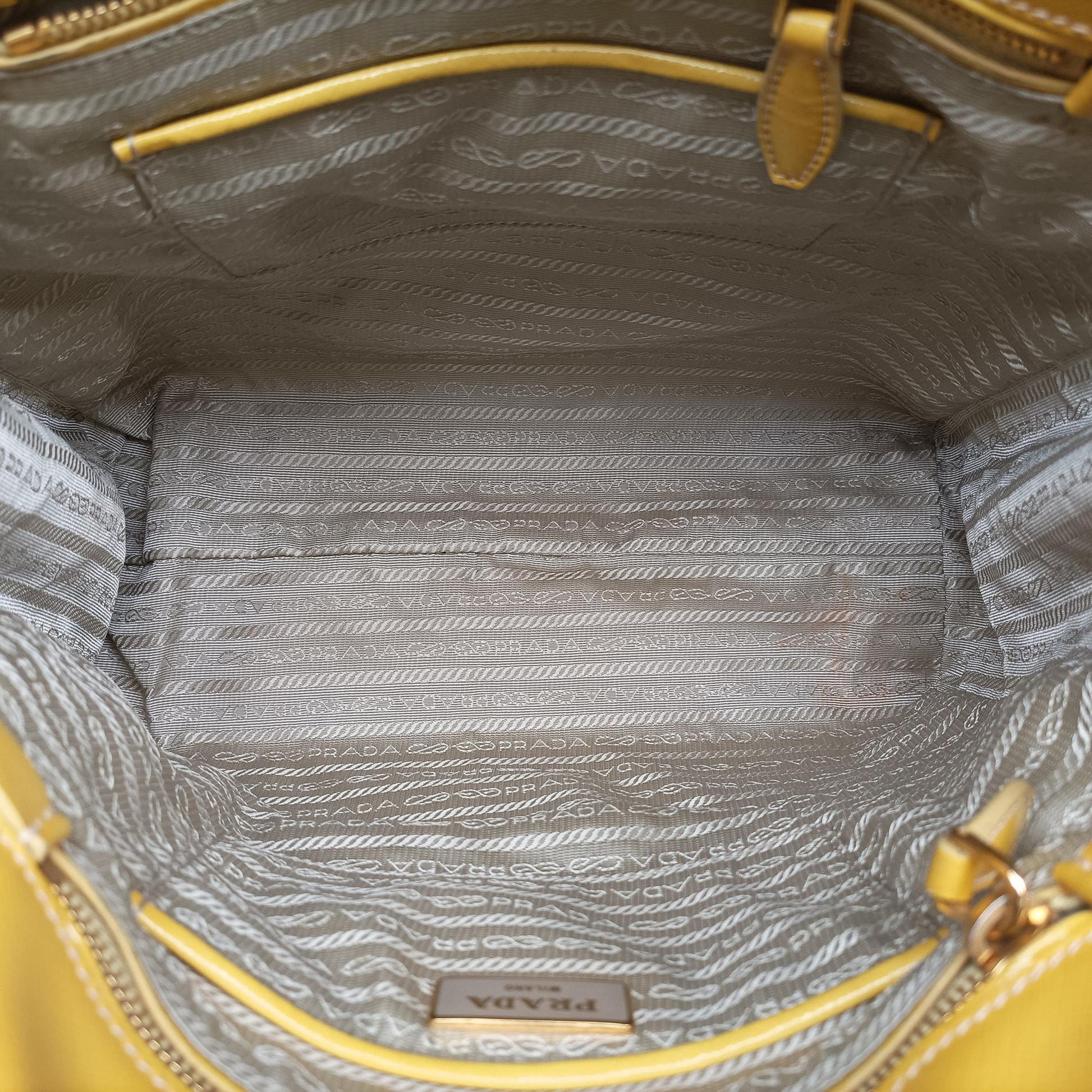 Parabole Tote Yellow SAFFIANO Leather BN2411 7 Bパラボラトート イエロー サフィアーノレザー BN2411 7 B