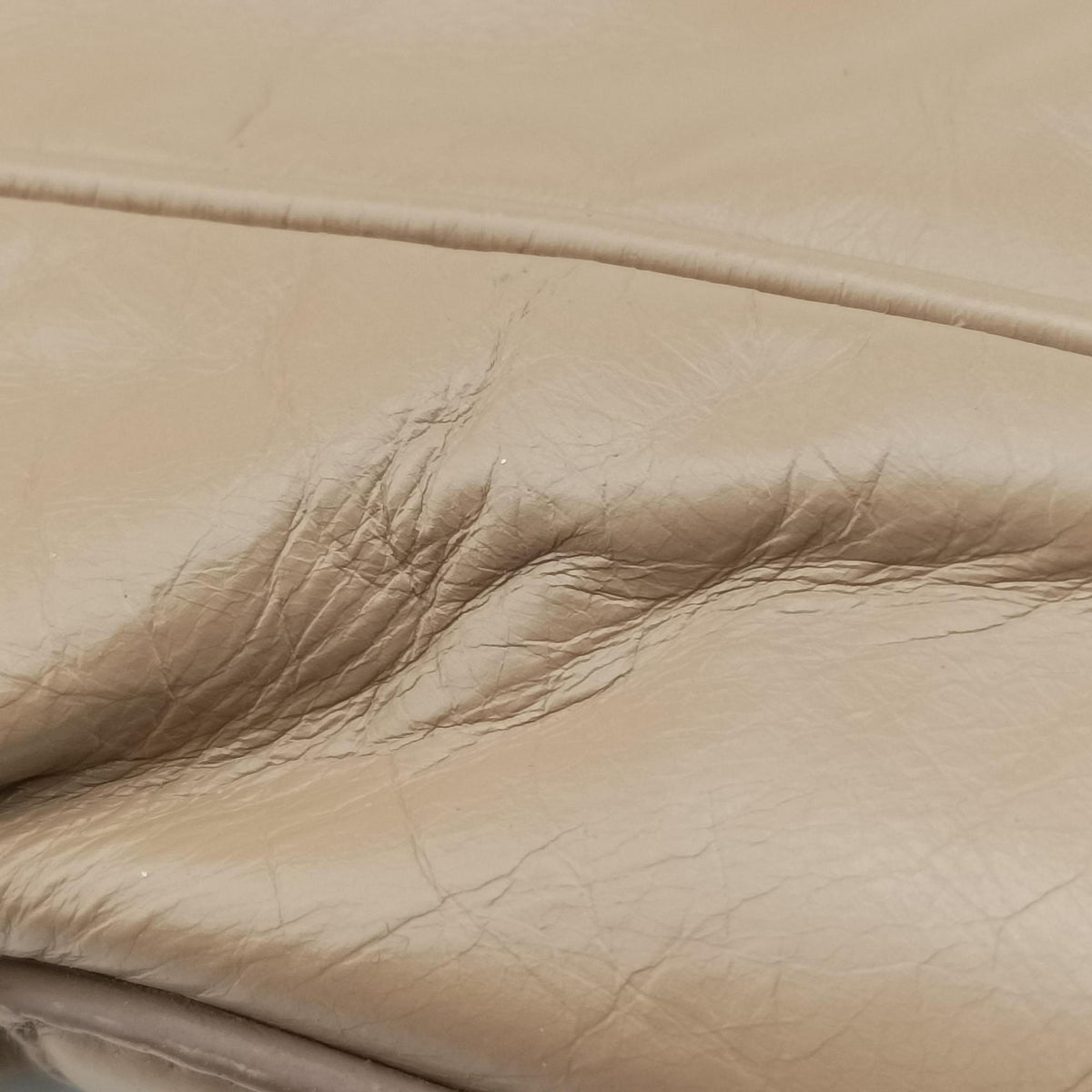 Vitello Shine Argilla Beige Leather 7/R 165カーフシャインクレイ ベージュ レザー 7/R 165