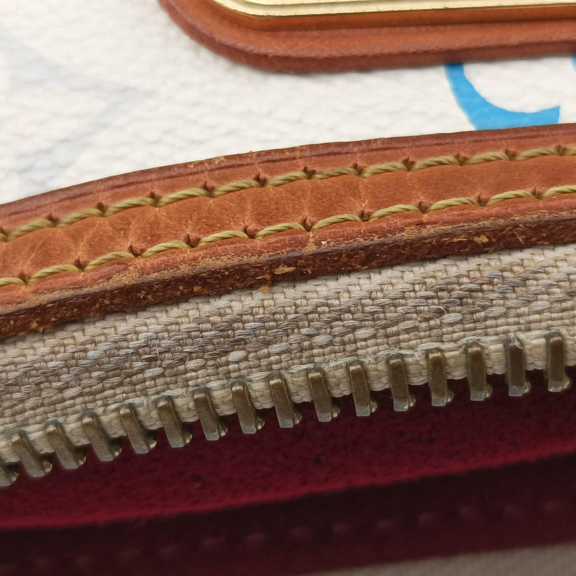 Pochette Mira MM Pouch white Monogram Multicolor M60096 AA0039ポシェット ミラMM ブロン モノグラム マルチカラー M60096 AA0039