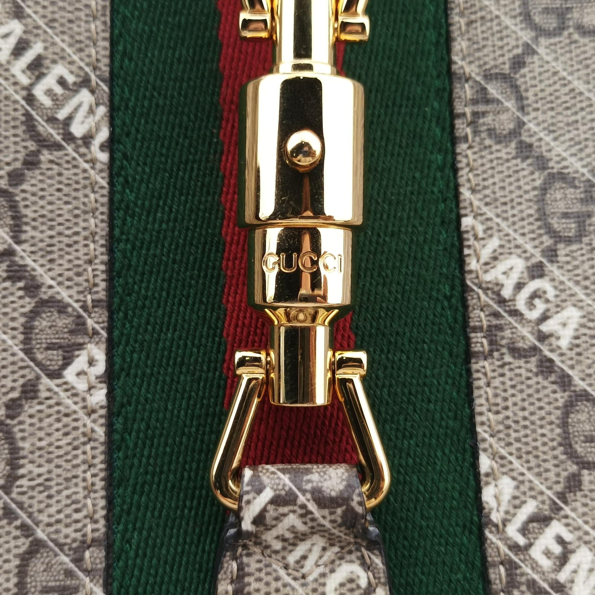 Balenciaga collaboration The Hacker Project Jackie 1961 beige×red×green PVC coated canvas 636706 B036566438バレンシアガ コラボ ザ ハッカー プロジェクト ジャッキー 1961 ベージュ×レッド×グリーン PVCコーティングキャンバス 636706 B036566438