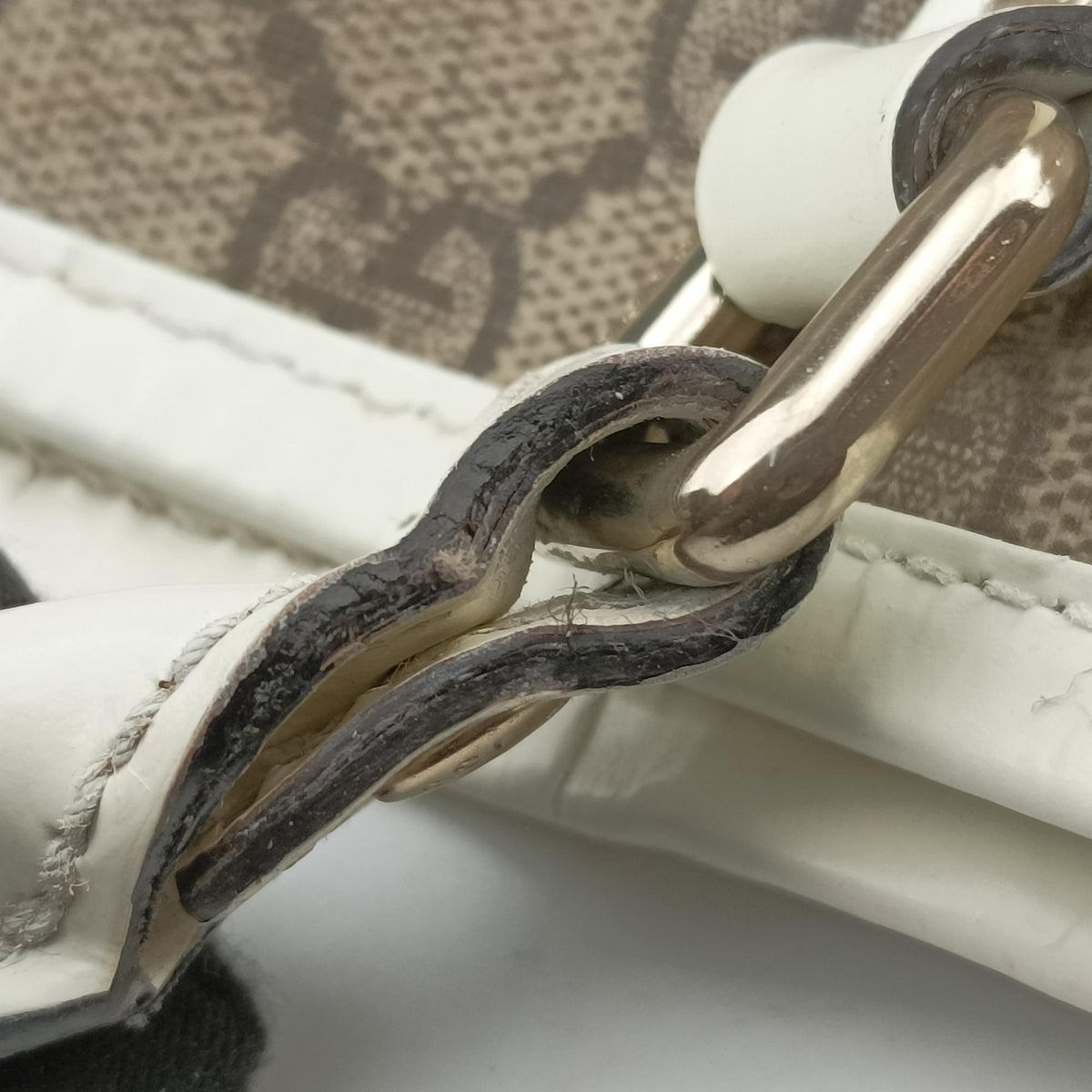 GG Supreme GG Plus heart flower beige×white PVC coated canvas×Leather 197953 C2795417GGスプリーム GGプラス ハート フラワー ベージュ×ホワイト PVCコーティングキャンバス×レザー 197953 C2795417
