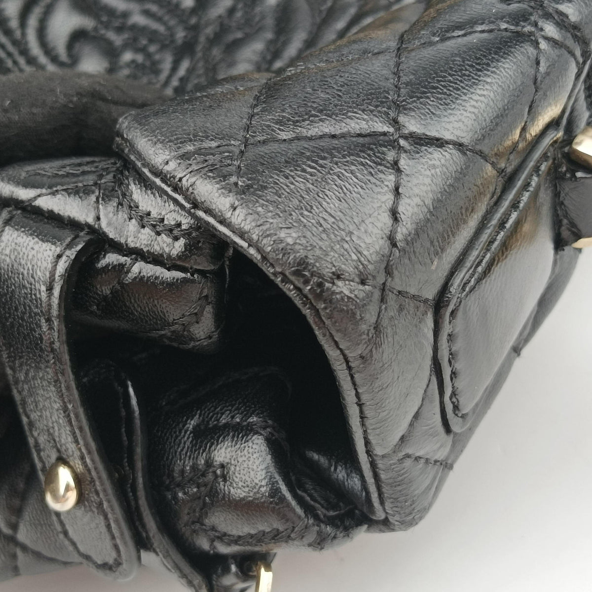 Secondhand VERSACE Embossed Leather Talia Vanitas Black Leather  shoulderbag | stylenewstar