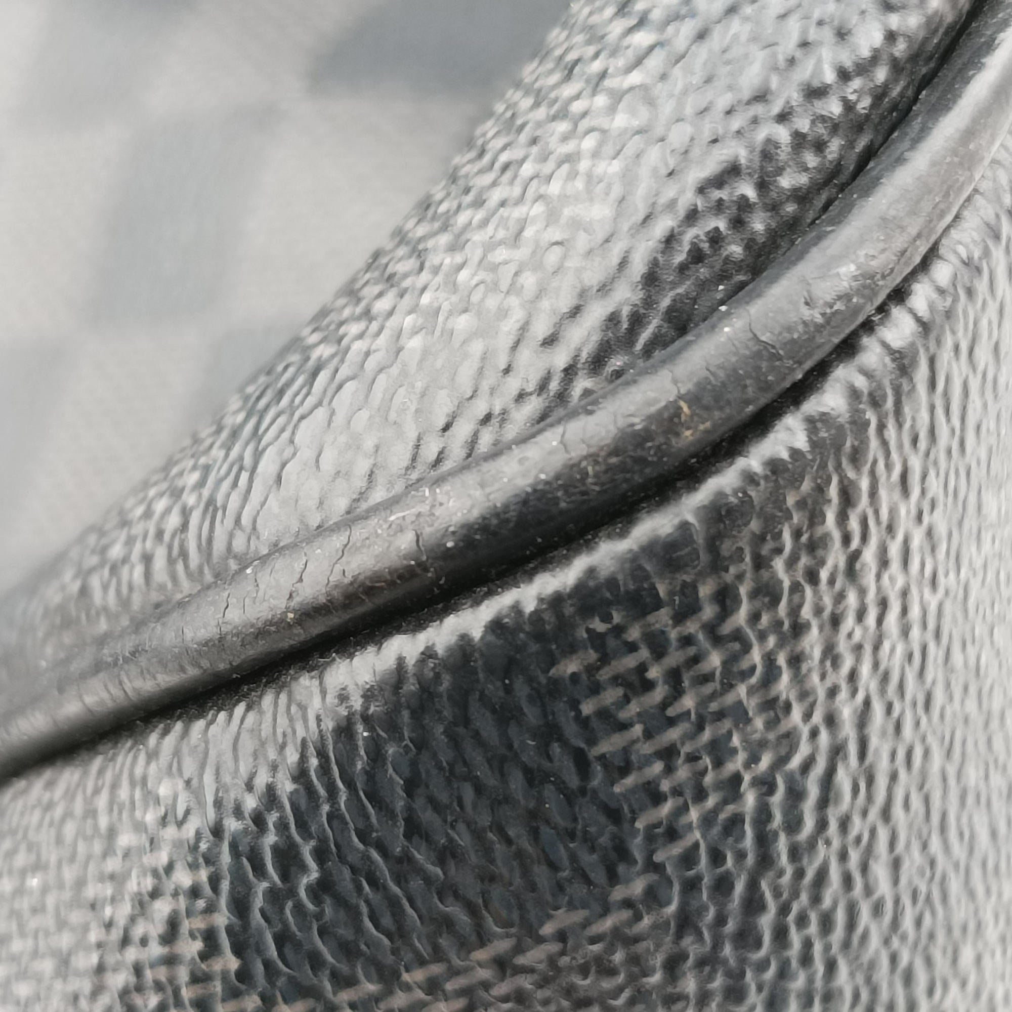 Secondhand Louis Vuitton Tadao Graphite Damier Graphite N41259 handbag | stylenewstar