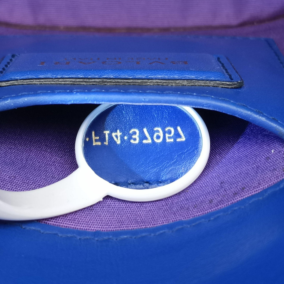 SERPENTI FOREVER Blue leather RP.F14.37597セルペンティ フォーエバー ブルー レザー RP.F14.37597