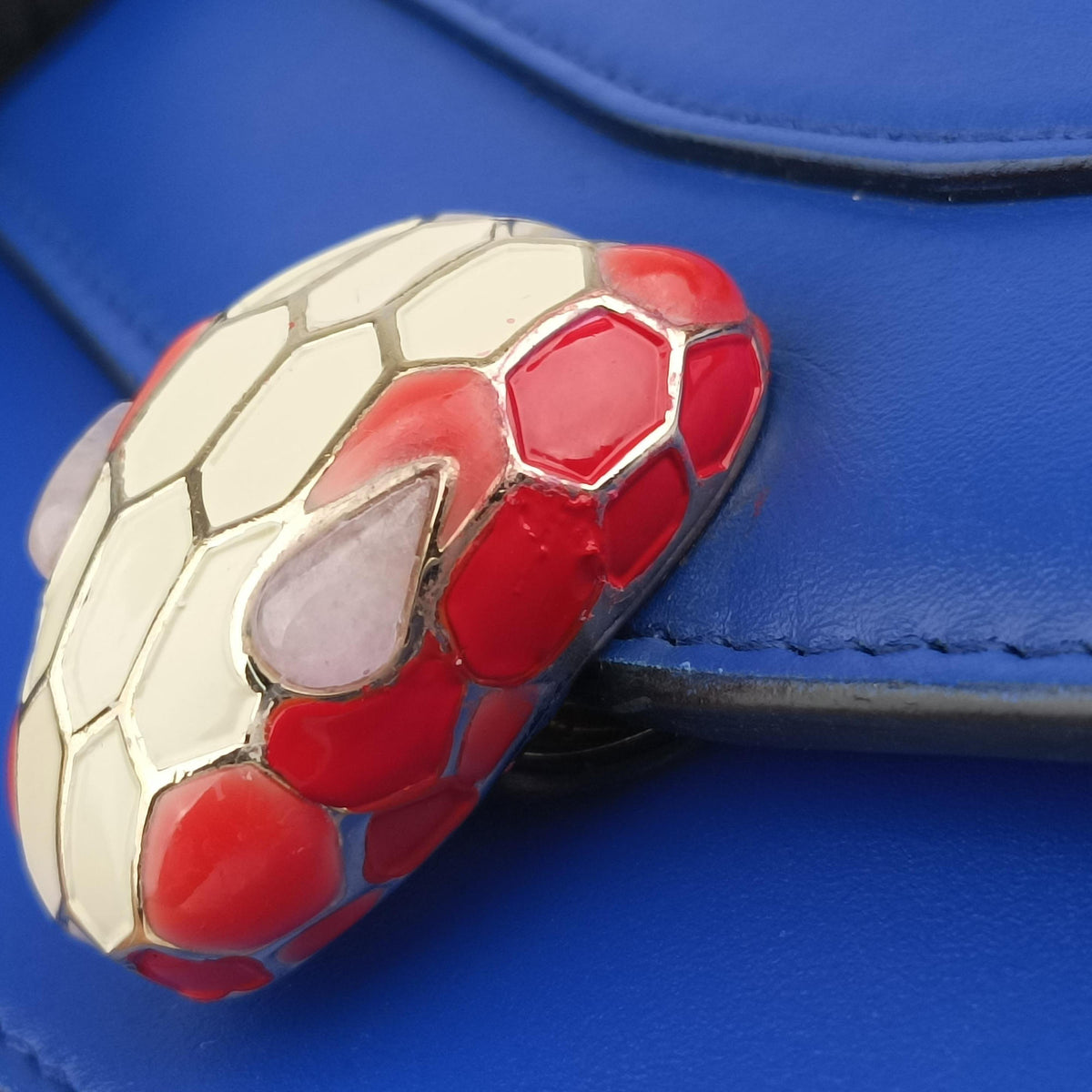 SERPENTI FOREVER Blue leather RP.F14.37597セルペンティ フォーエバー ブルー レザー RP.F14.37597