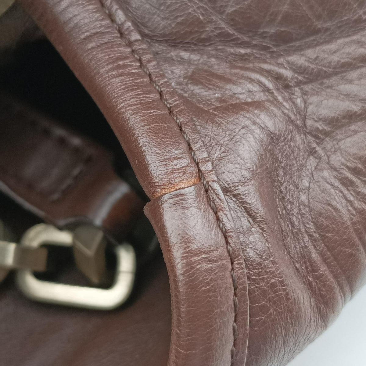 Secondhand Louis Vuitton Whisper Moka Monogram Paris Souple Leather M95828 shoulderbag | stylenewstar