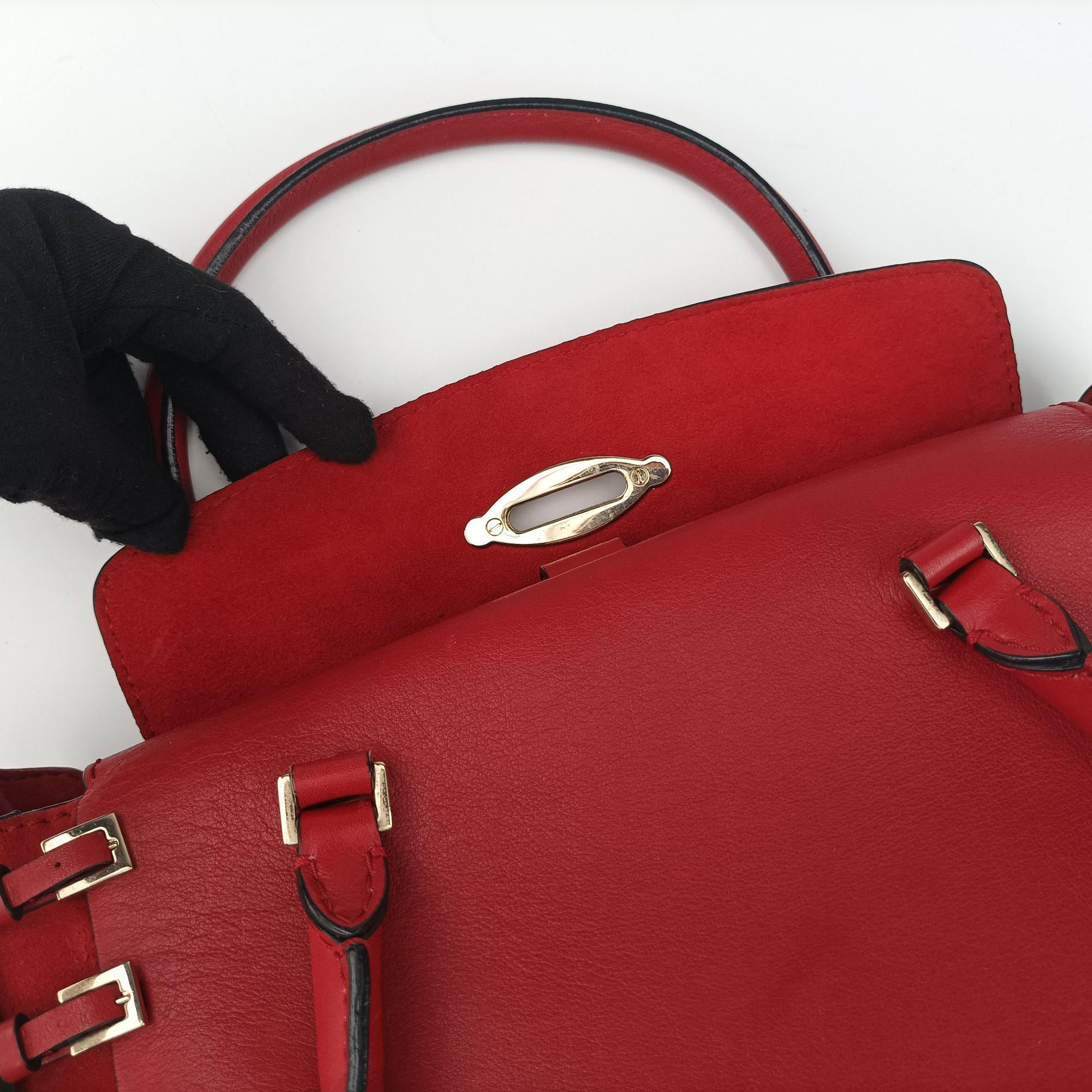 Pre-owned Valentino Buckle Strappy Satchel Red Leather  shoulderbag | stylenewstar