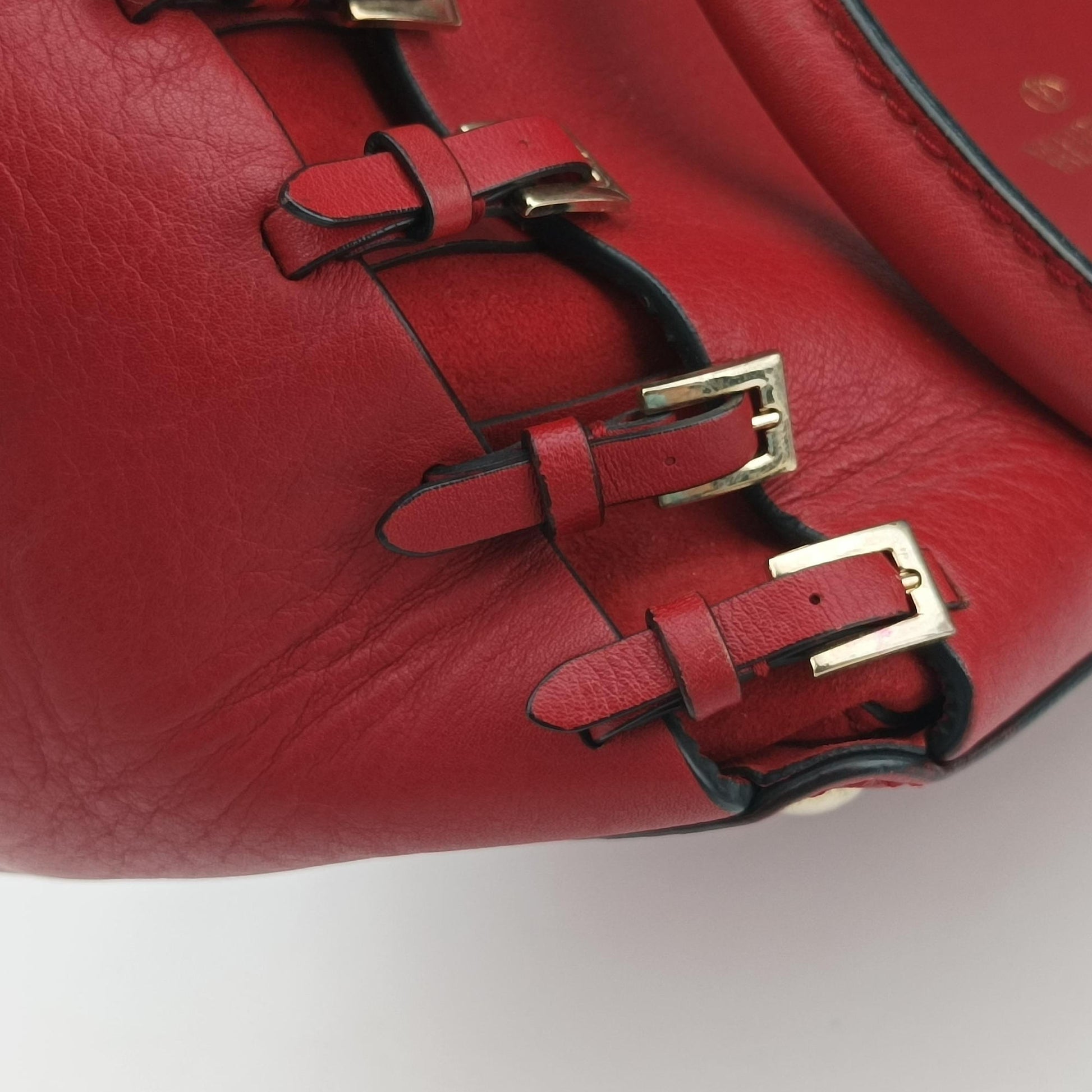 Pre-owned Valentino Buckle Strappy Satchel Red Leather  shoulderbag | stylenewstar