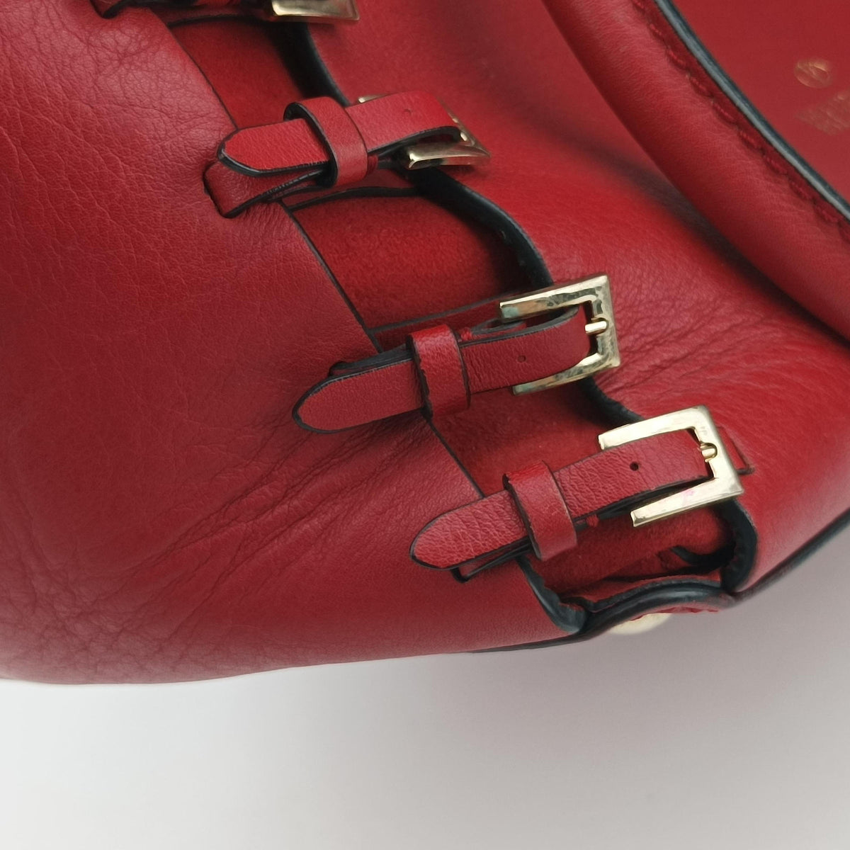 Pre-owned Valentino Buckle Strappy Satchel Red Leather  shoulderbag | stylenewstar