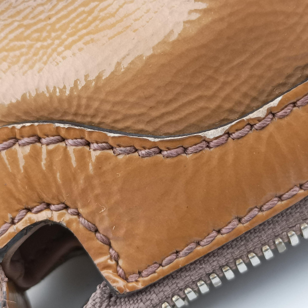 Soho Beige Patent Leather 308362 E015992340ソーホー ベージュ パテント 308362 E015992340