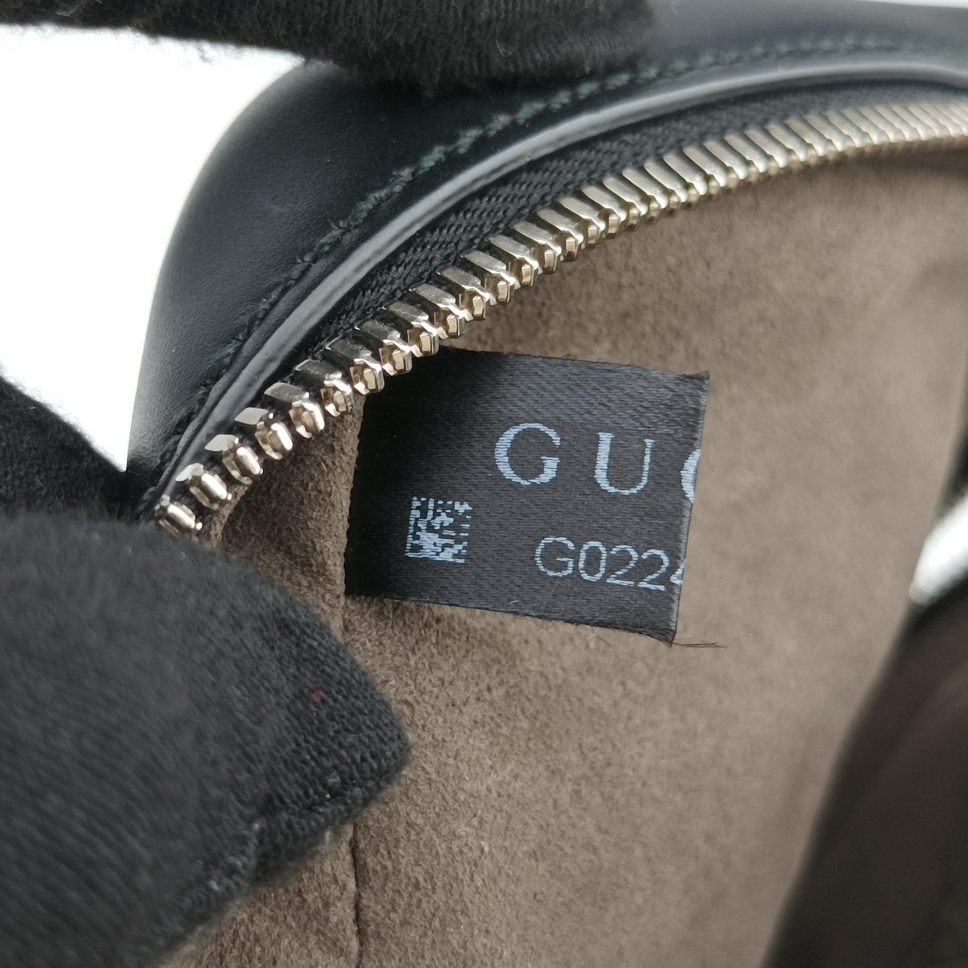 Pre-owned Gucci Stripe Line Black Leather 450970 bum bag/waist bag | stylenewstar