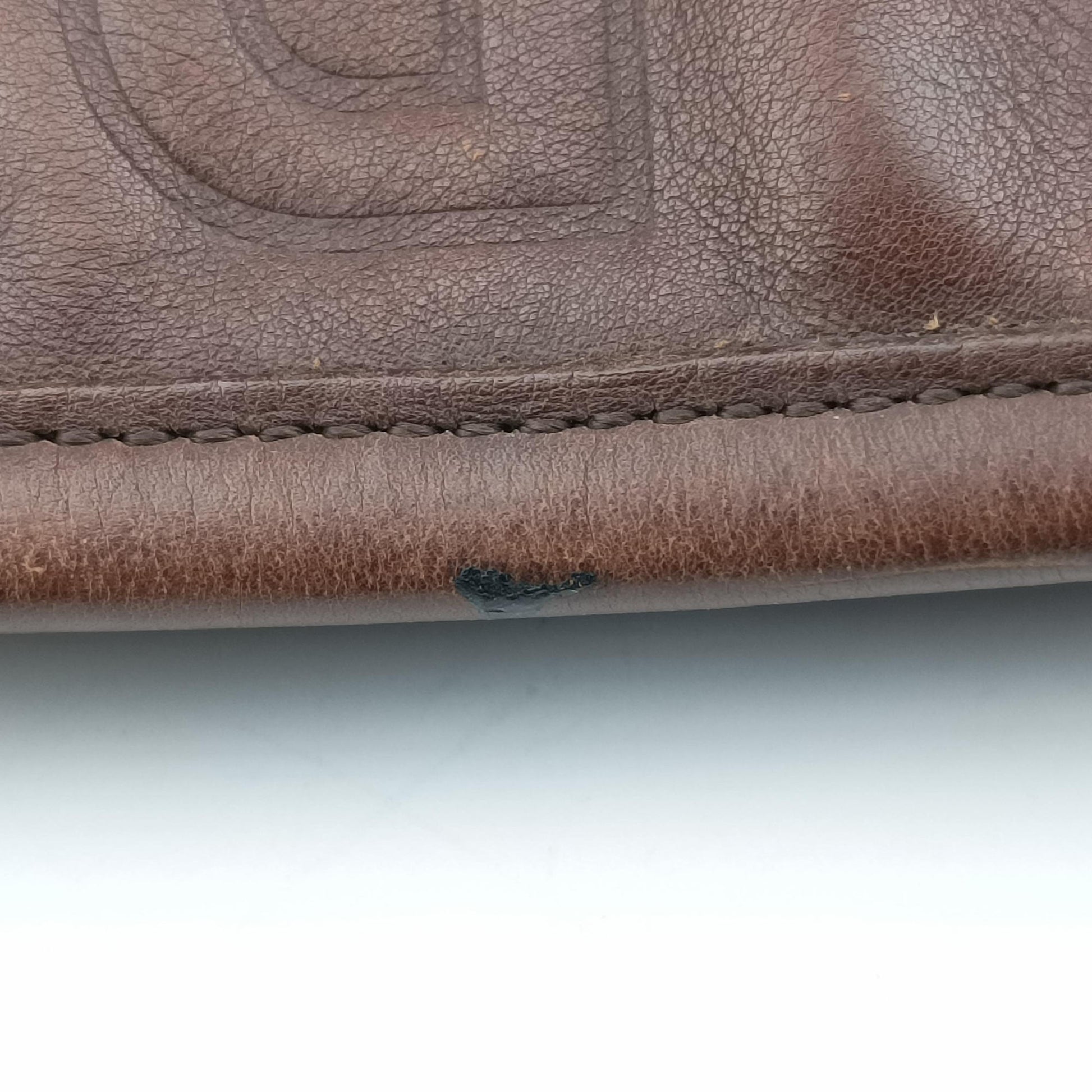 Whisper Moka Monogram Paris Souple Leather M95828 FL0098ウィスパー モカ モノグラム パリ スープルレザー M95828 FL0098
