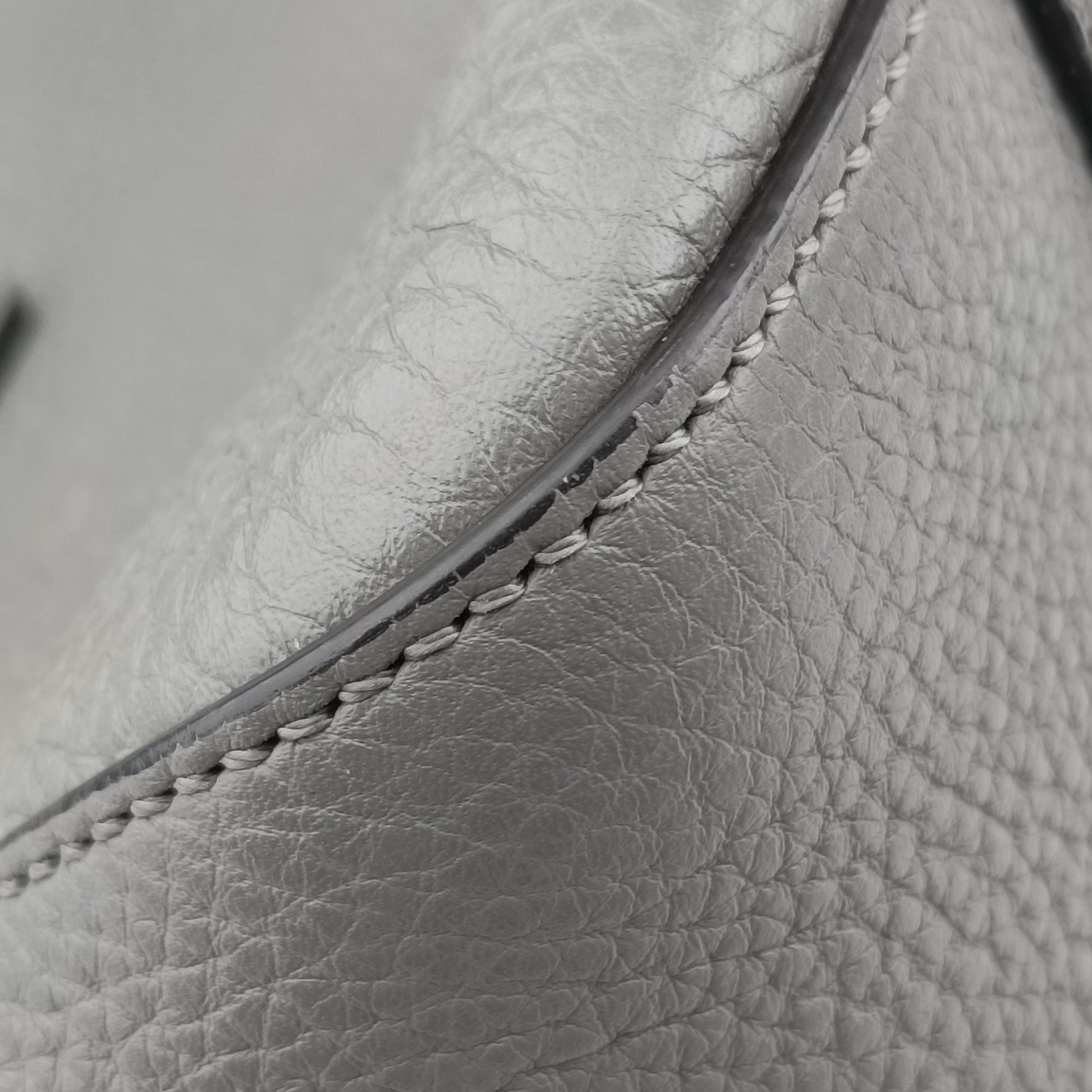 Pre-owned Fendi FF Logo Gloria Grey Leather 8BH367 shoulderbag | stylenewstar