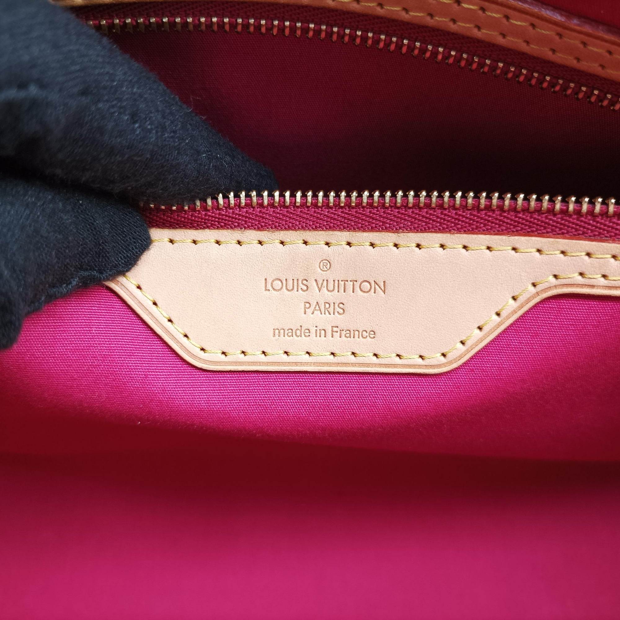 Pre-owned Louis Vuitton Brea MM ROSE INDIEN Vernis M91798 shoulderbag | stylenewstar
